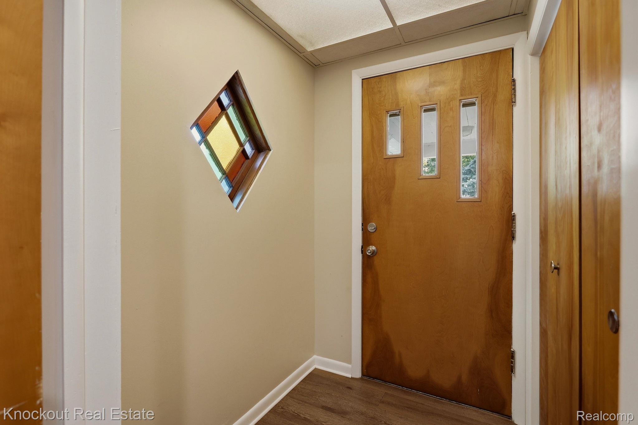 2502 Stobbe Street Property Photo 8
