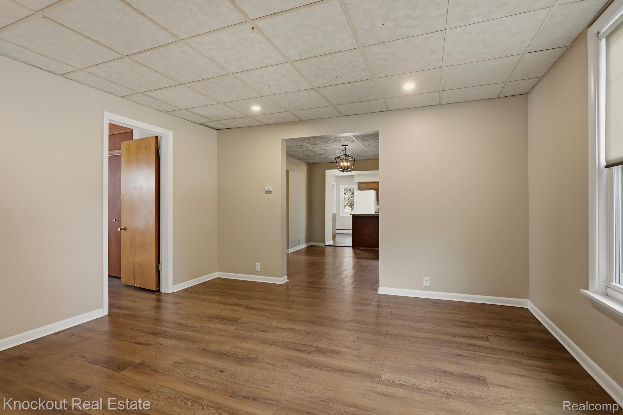 2502 Stobbe Street Property Photo 10