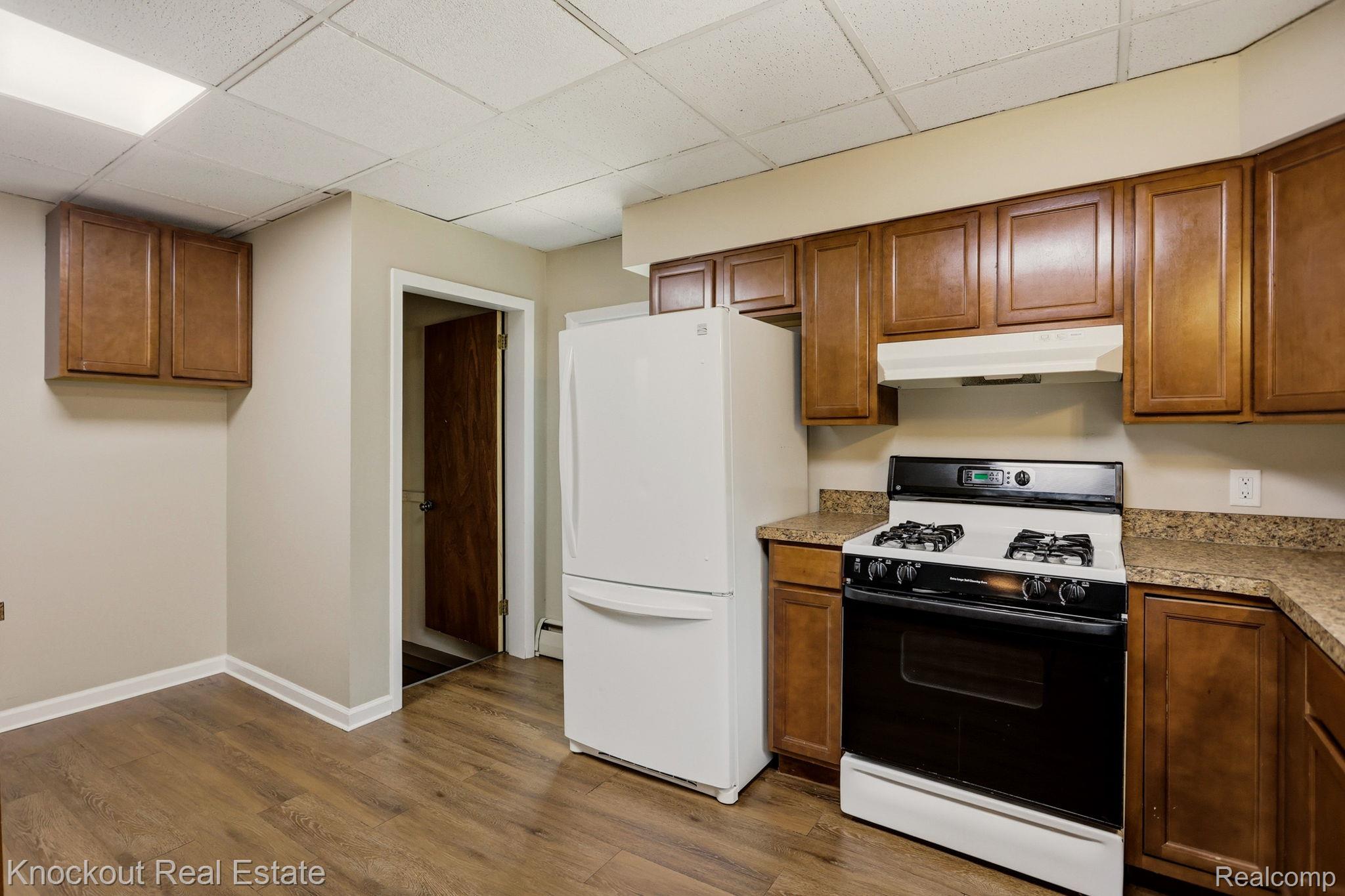 2502 Stobbe Street Property Photo 17