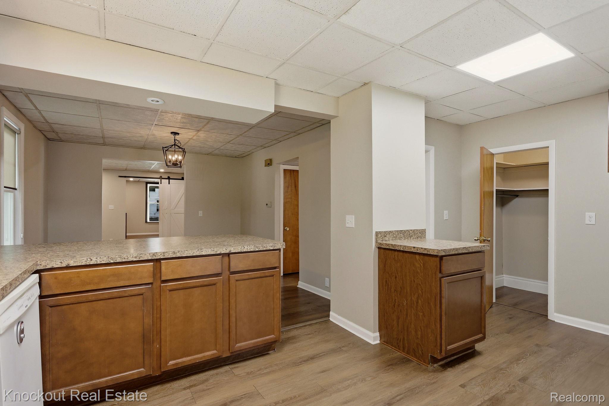 2502 Stobbe Street Property Photo 18