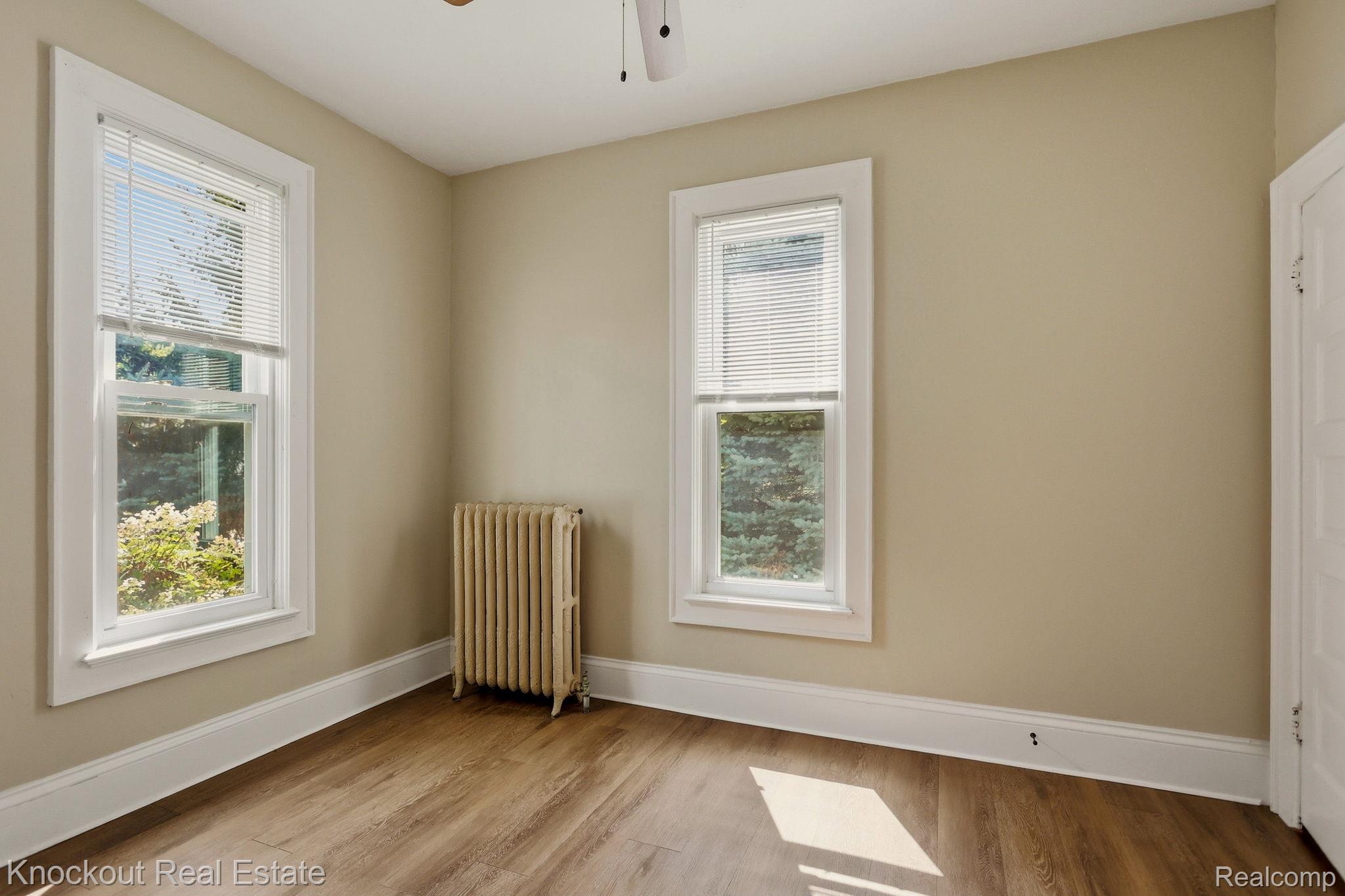 2502 Stobbe Street Property Photo 24