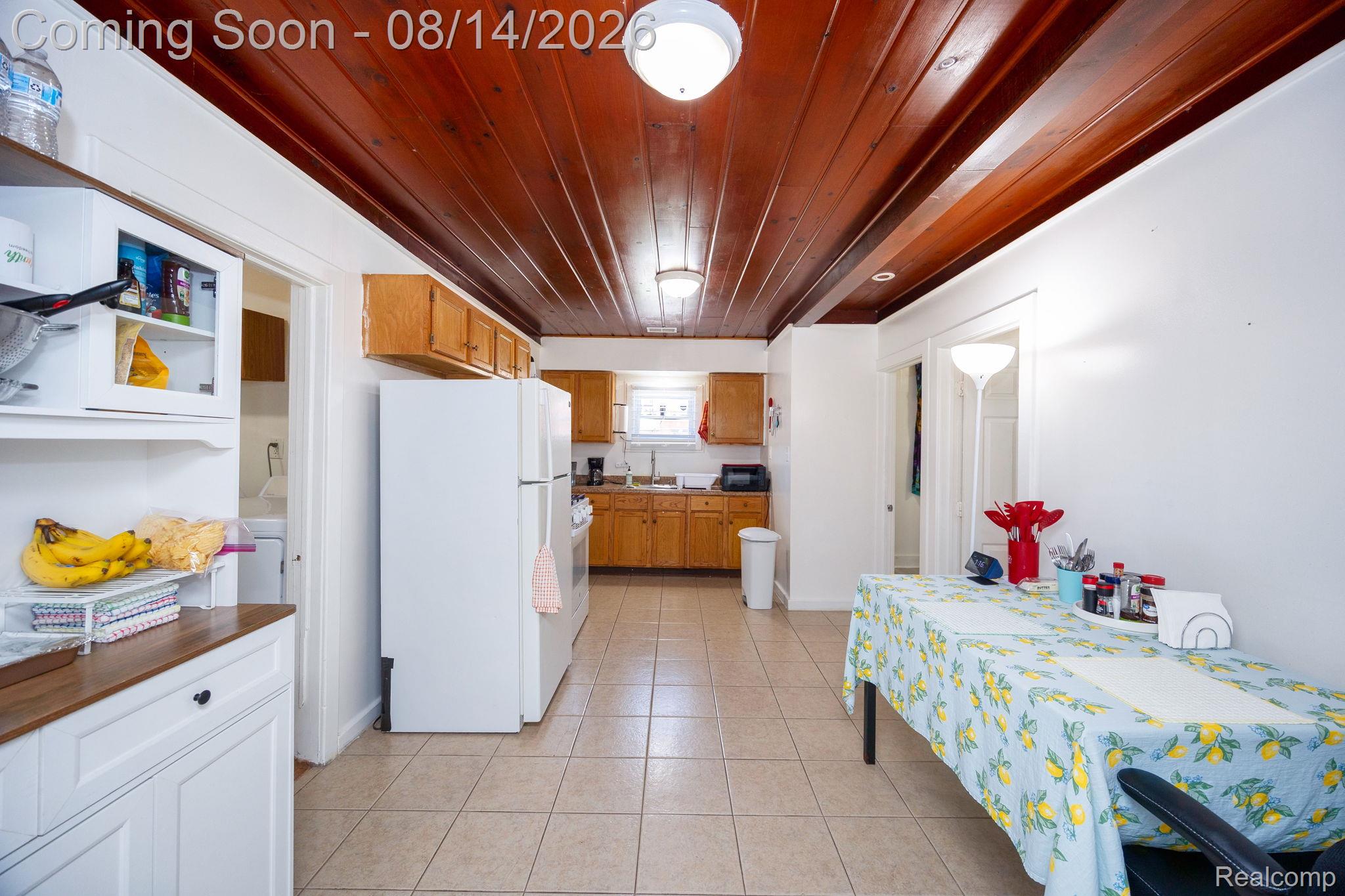 54 Walnut Street Property Photo 14