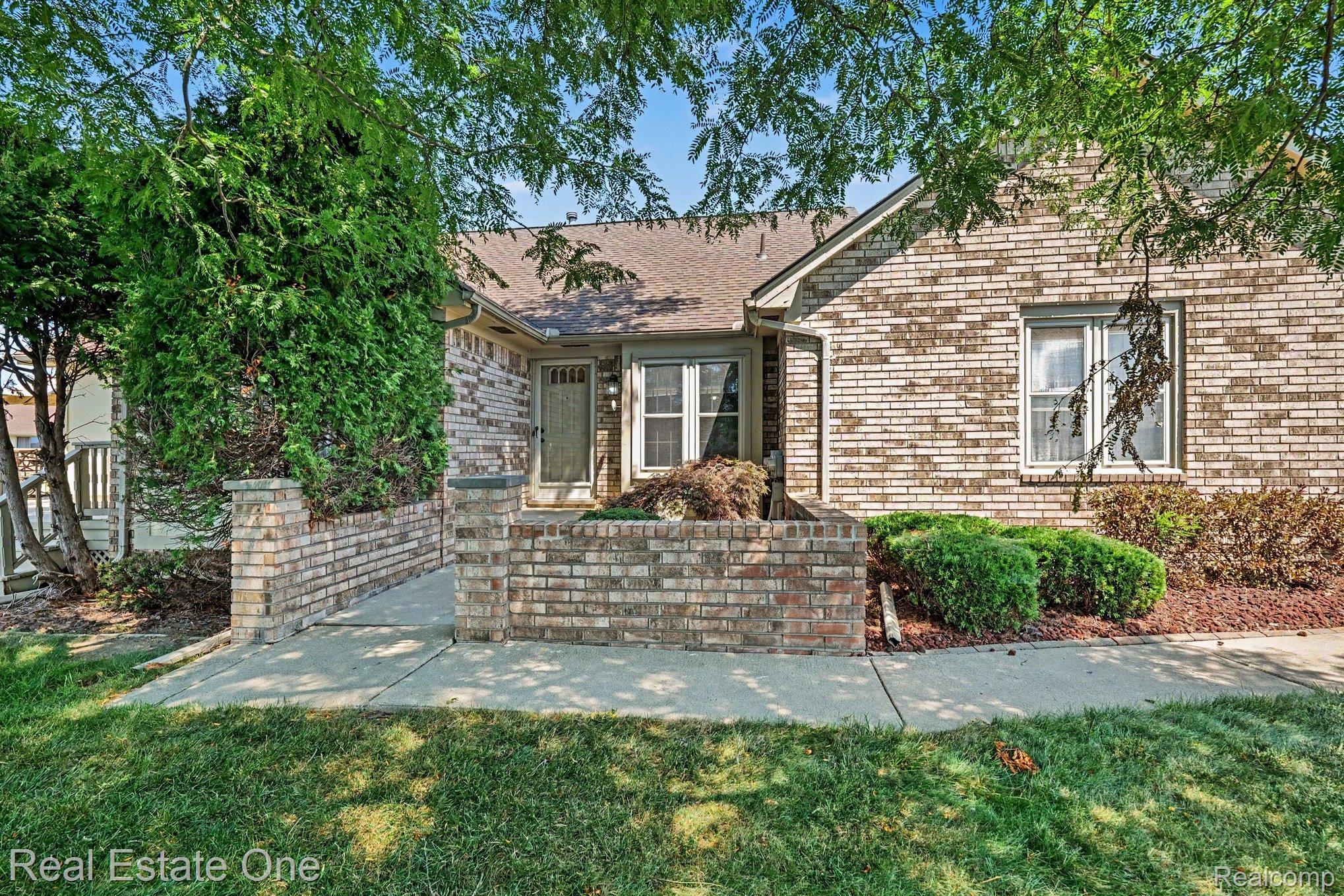 43421 Riverbend Boulevard 48 Property Photo 1