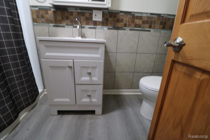 4142 Coggins Avenue Property Photo 9