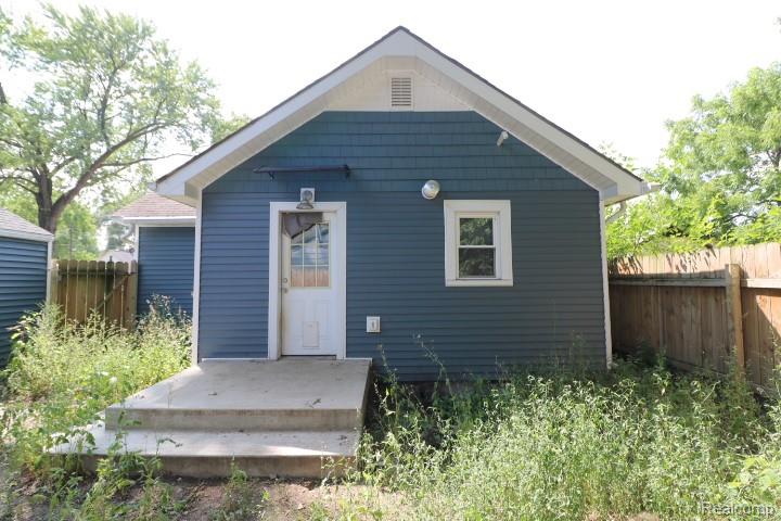 4142 Coggins Avenue Property Photo 12