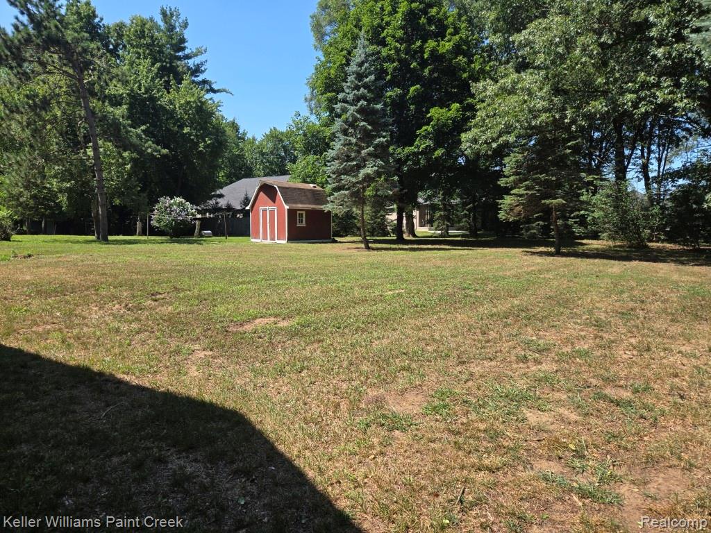 1460 Gravel Ridge Drive Property Photo 3