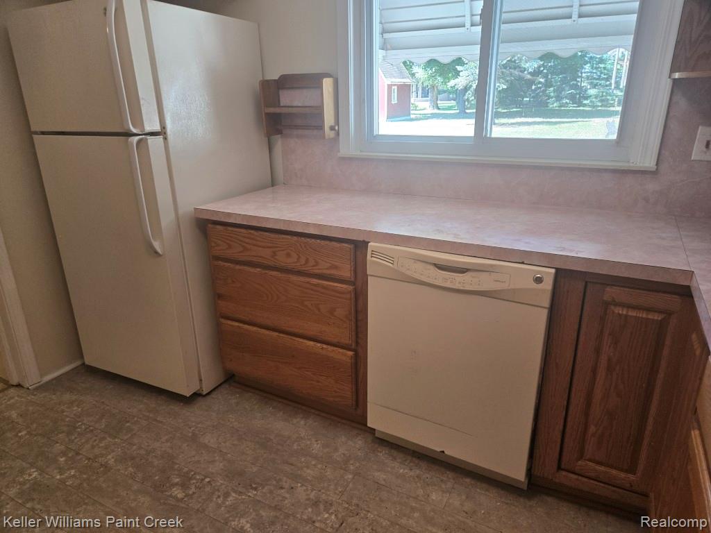 1460 Gravel Ridge Drive Property Photo 9
