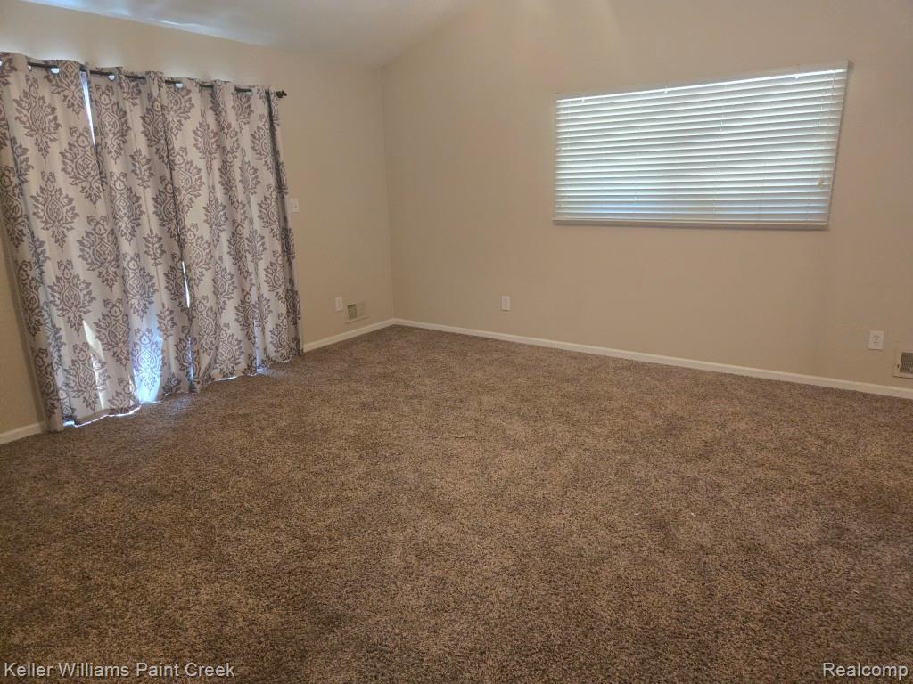 1460 Gravel Ridge Drive Property Photo 14