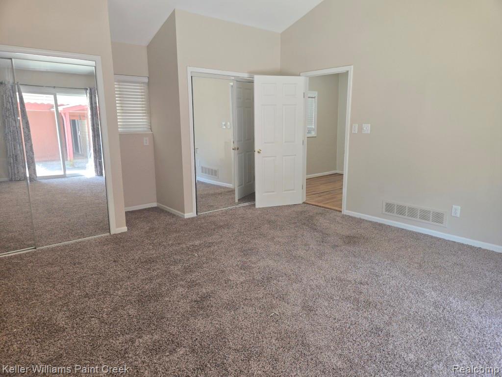 1460 Gravel Ridge Drive Property Photo 16