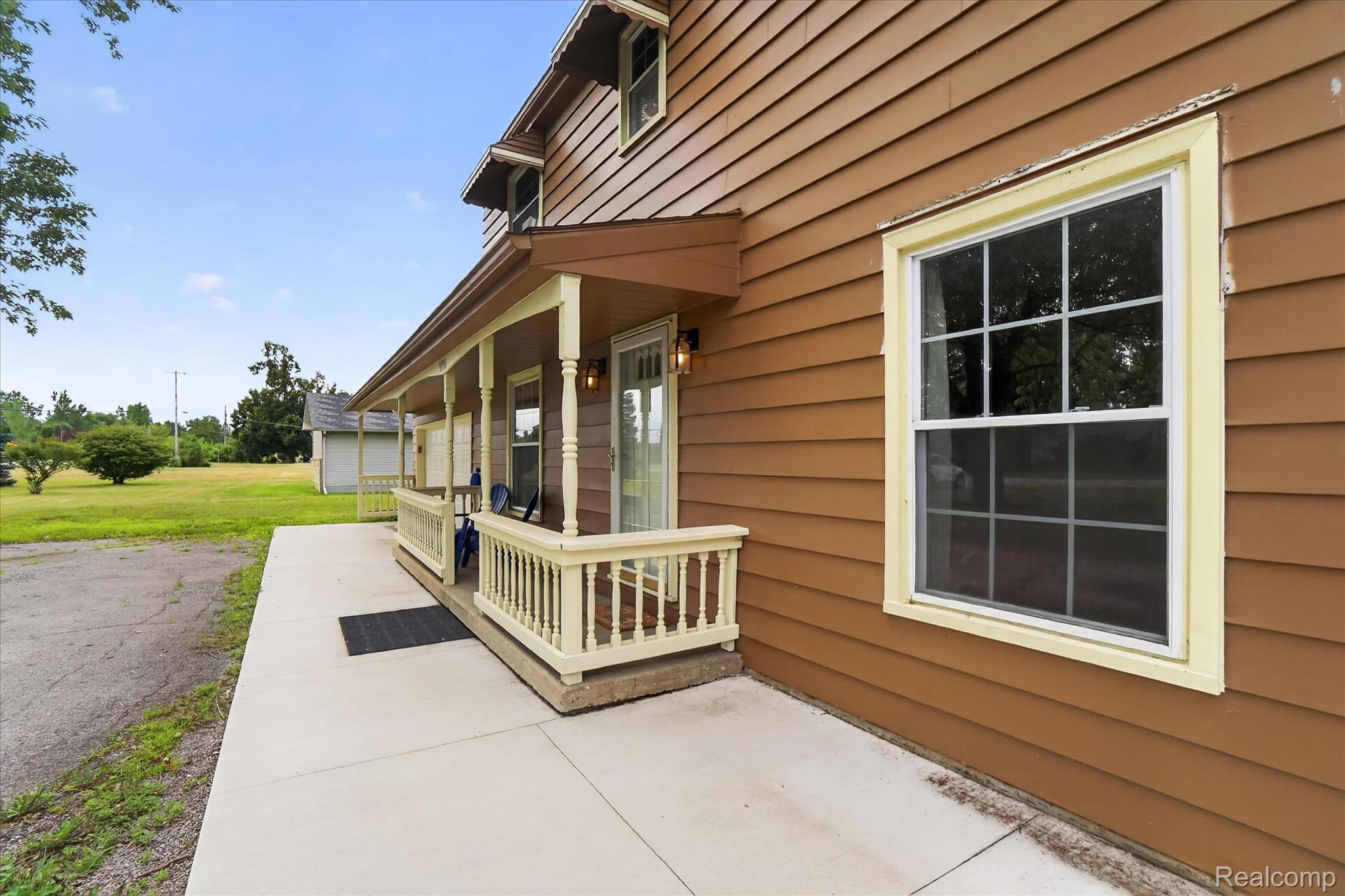 10356 Linden Road Property Photo 6