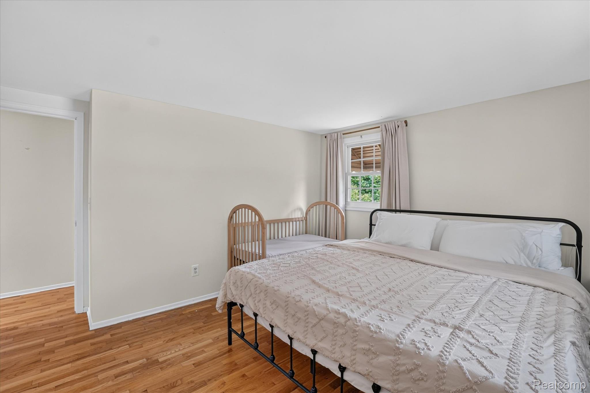 10356 Linden Road Property Photo 23