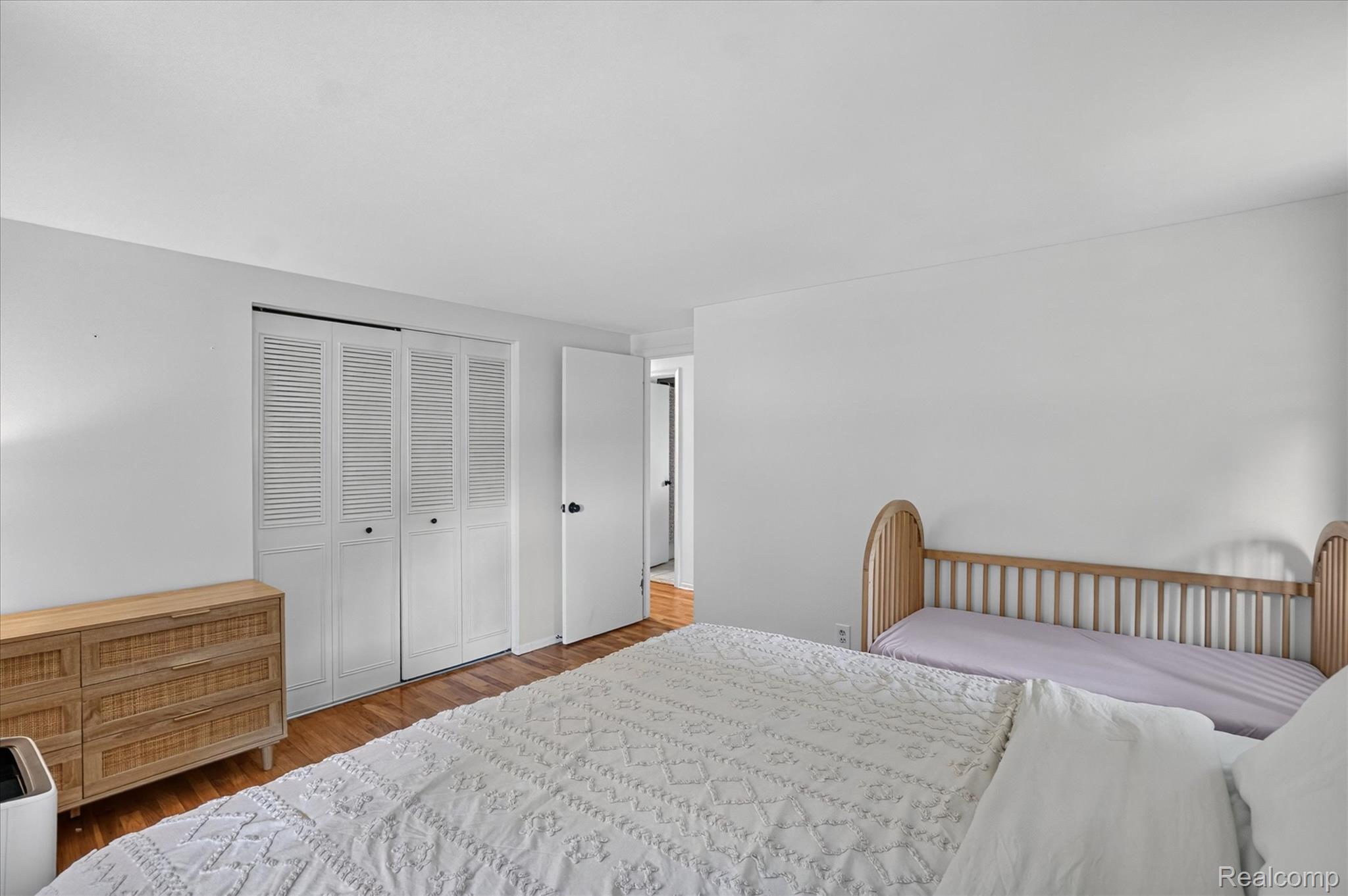 10356 Linden Road Property Photo 24
