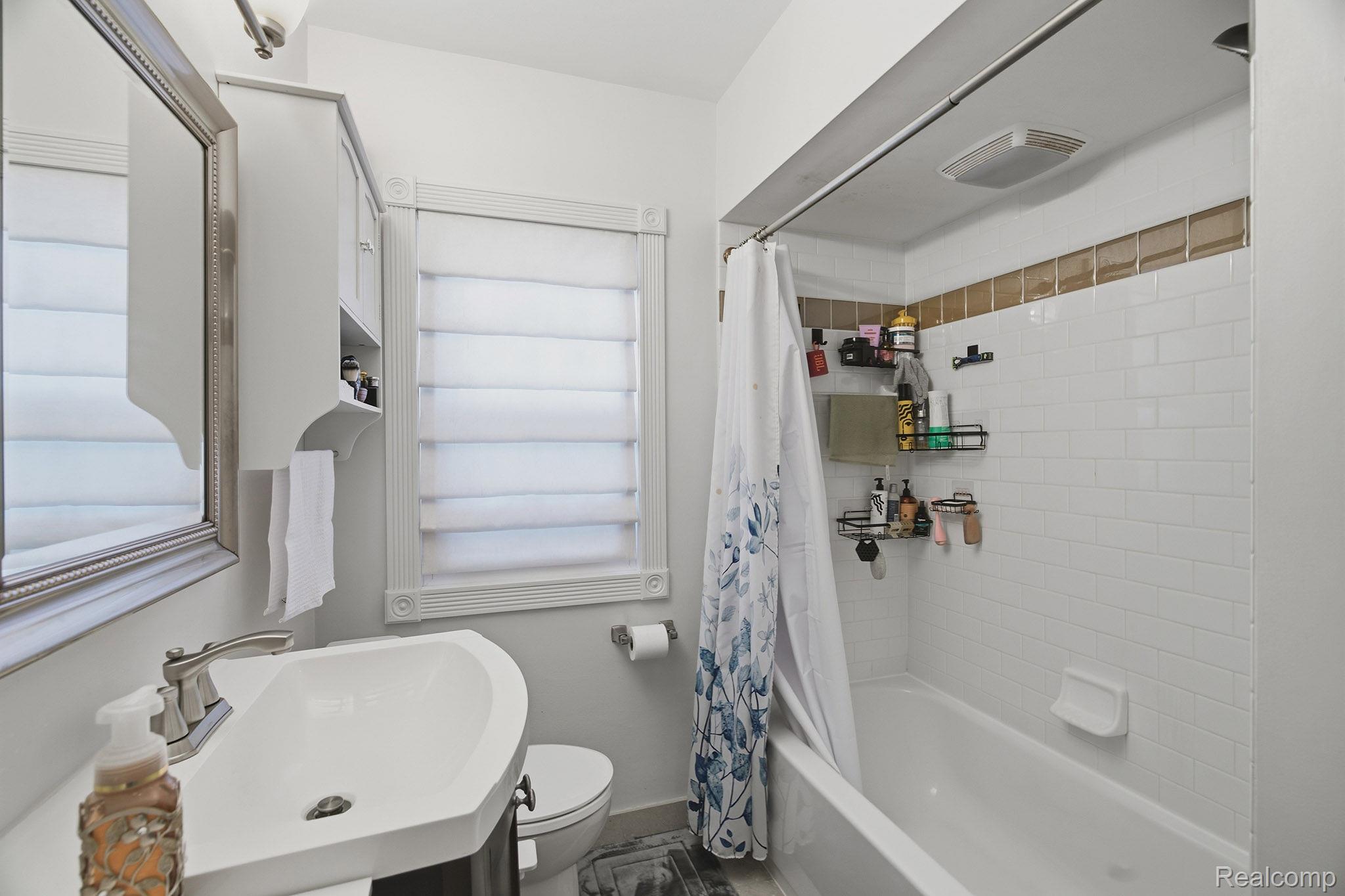 134 S Connecticut Avenue Property Photo 16