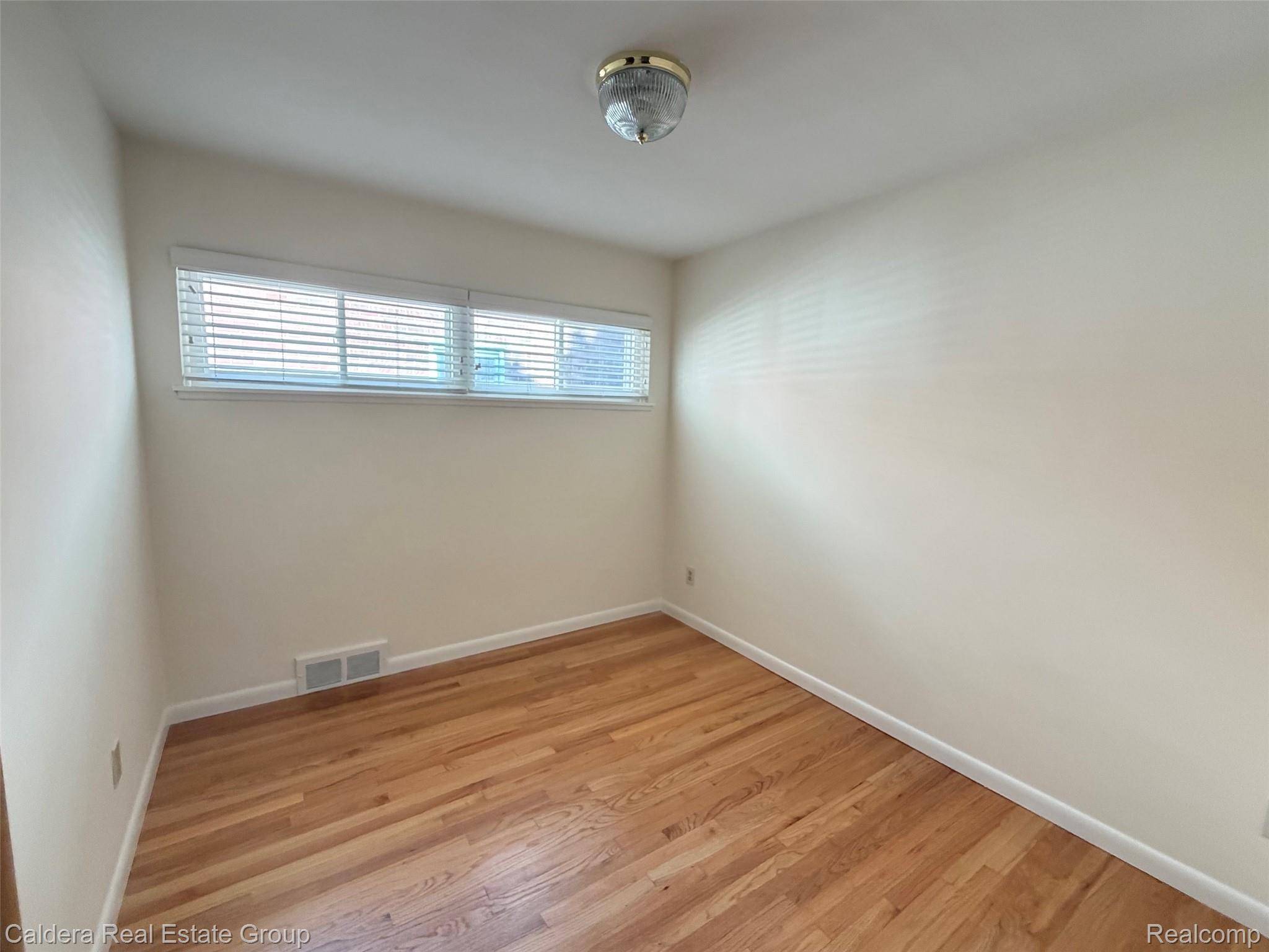 20950 Country Club Drive Property Photo 10