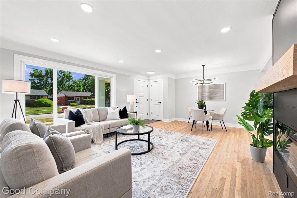 17945 Breezeway Property Photo 8