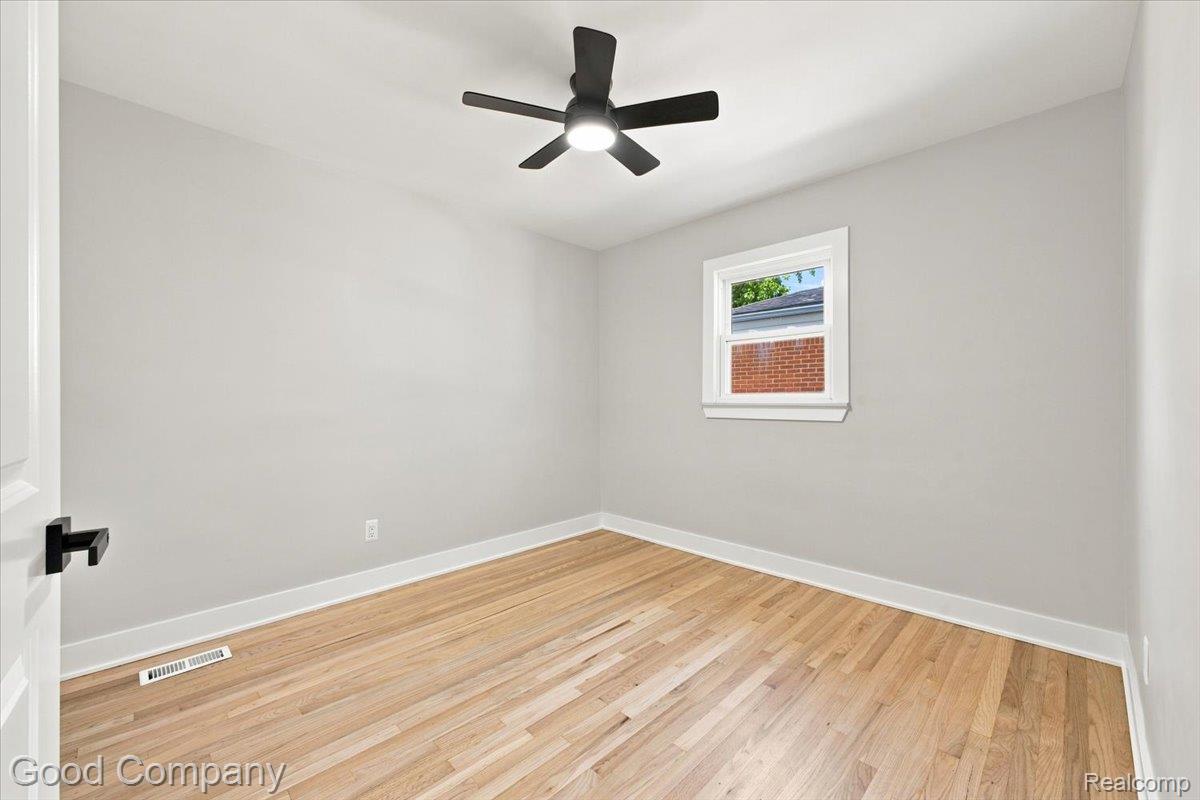 17945 Breezeway Property Photo 15