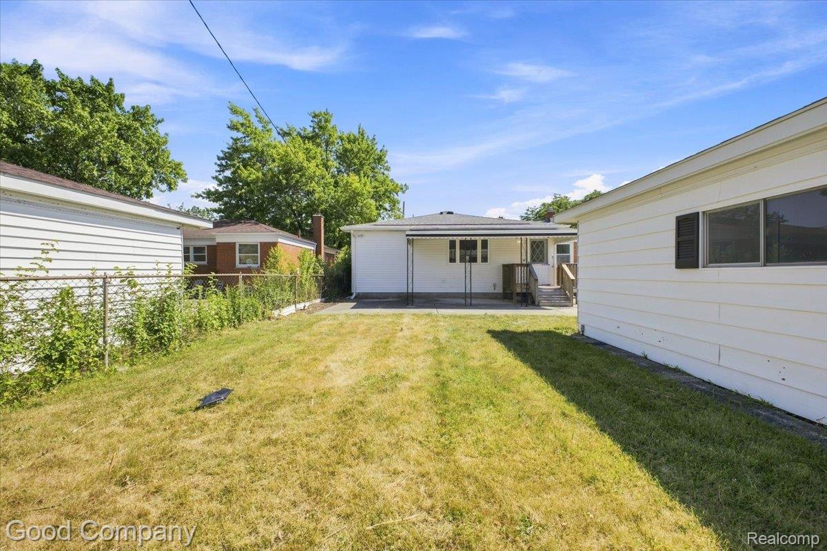17945 Breezeway Property Photo 26