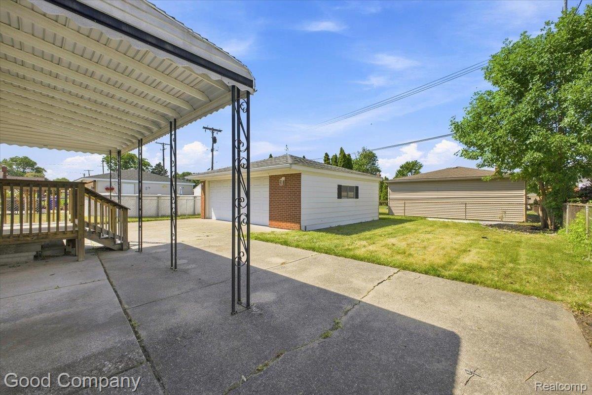 17945 Breezeway Property Photo 27