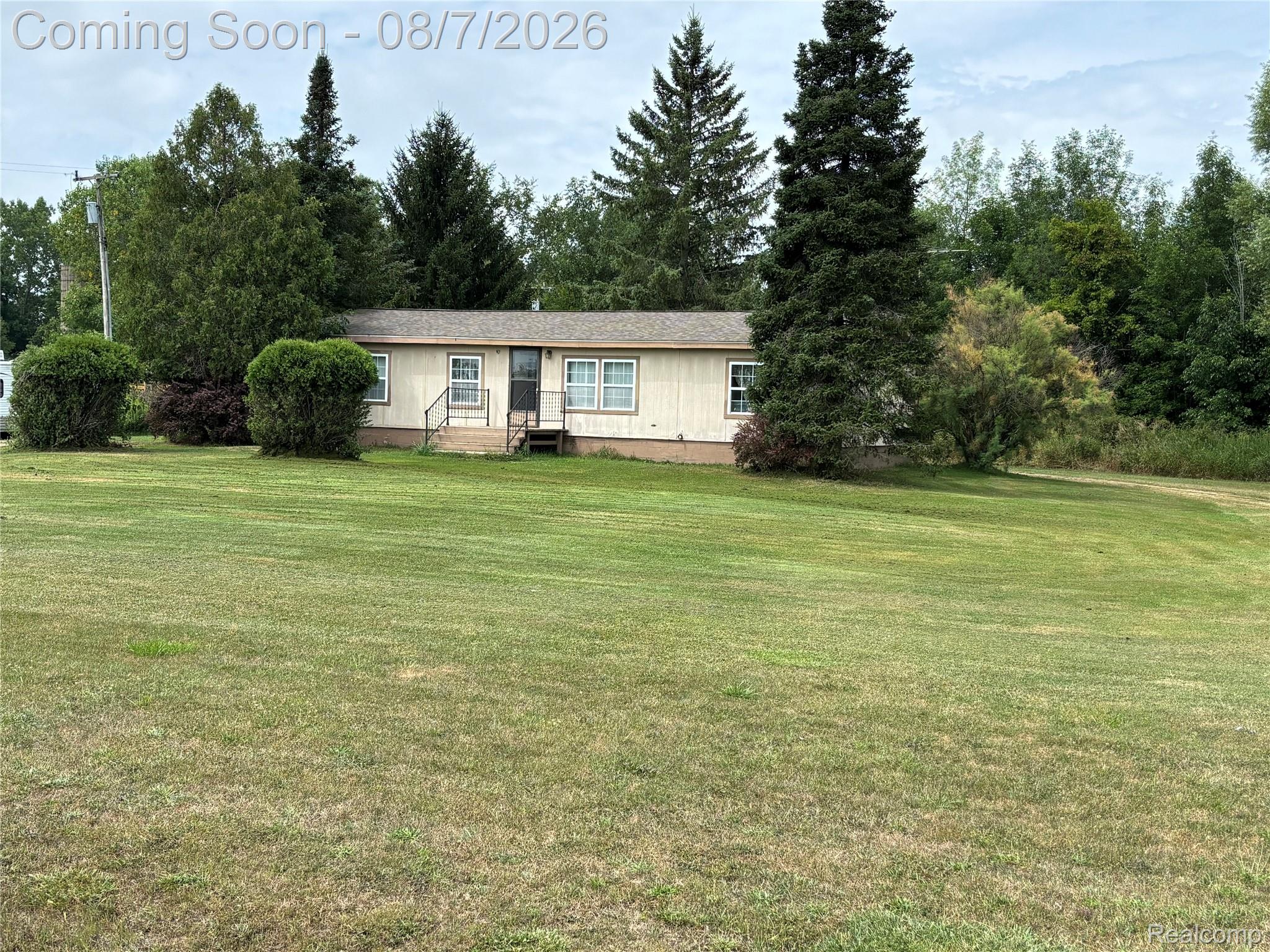 611 Wheeling Road Property Photo 1