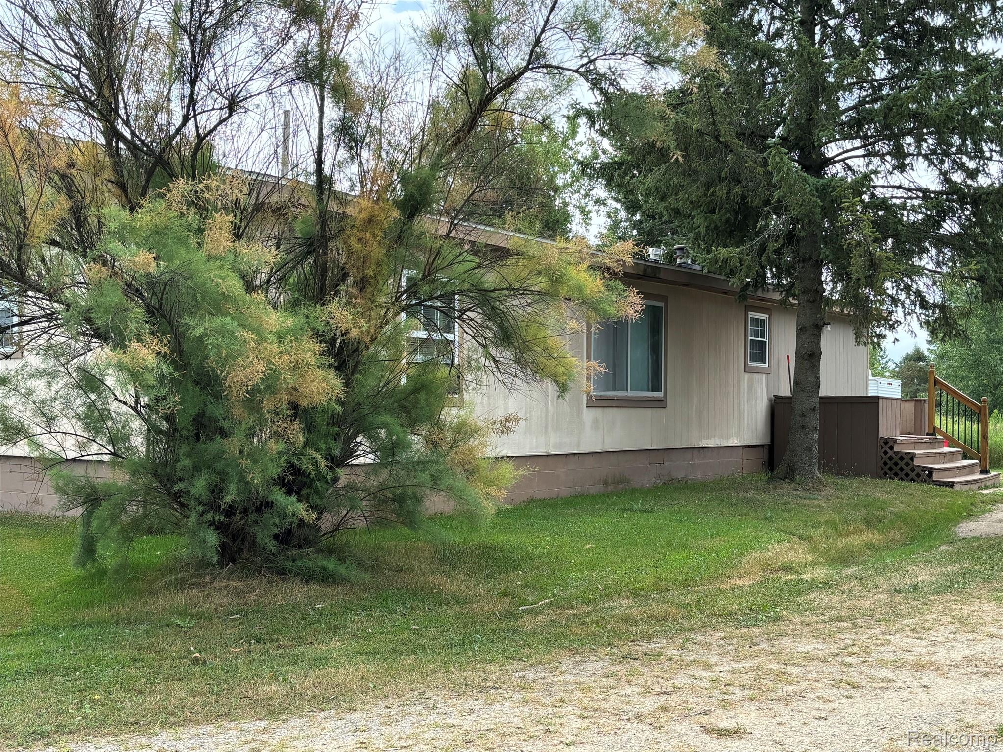 611 Wheeling Road Property Photo 13