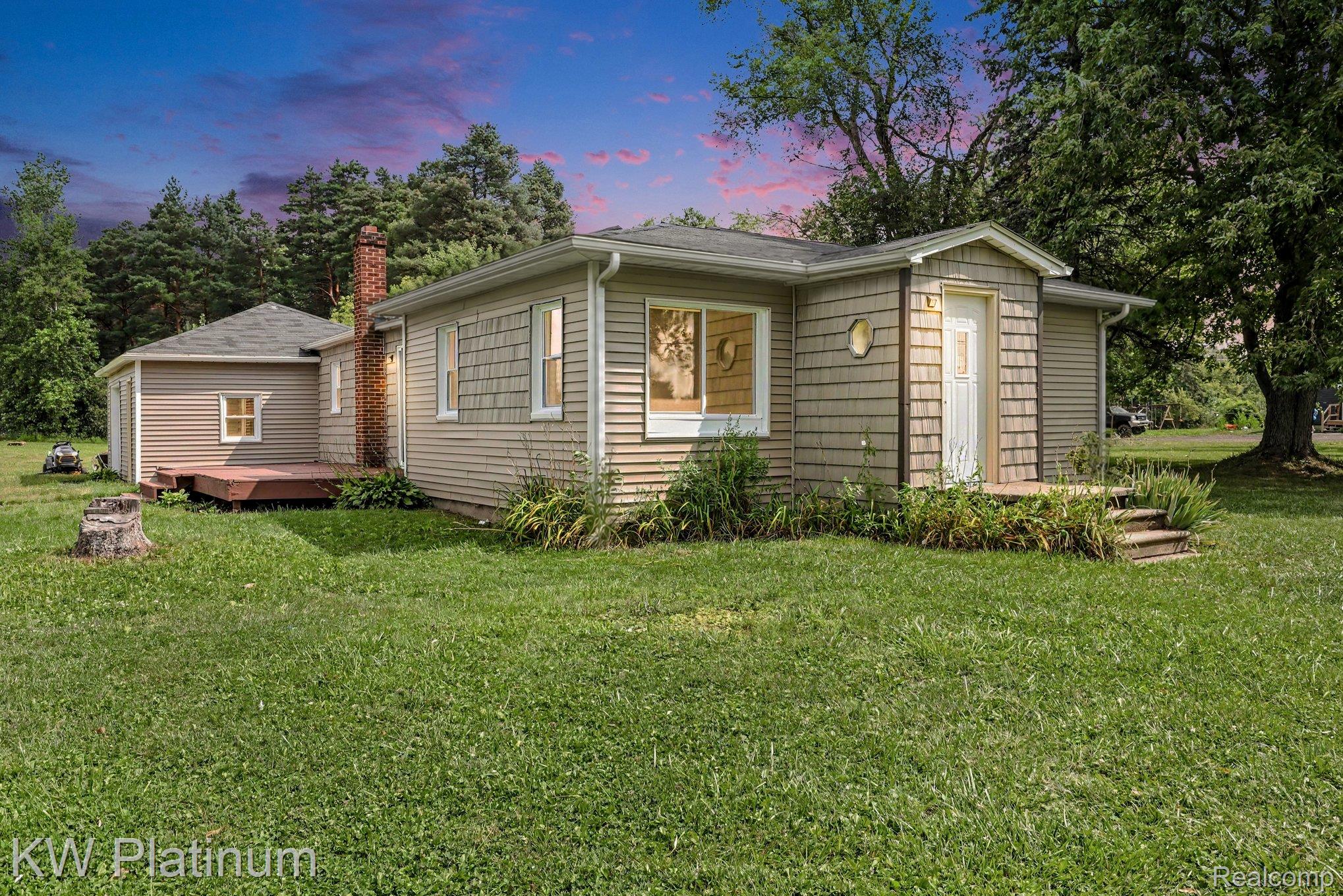 4560 Lapeer Road Property Photo 1