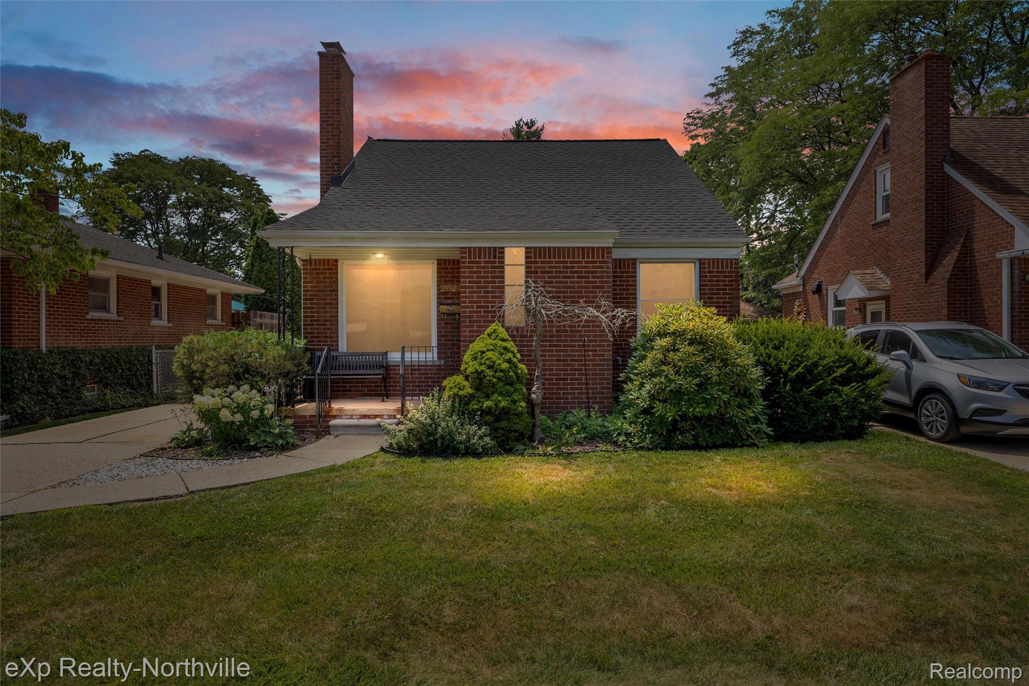 20284 Beaufait Street Property Photo 1