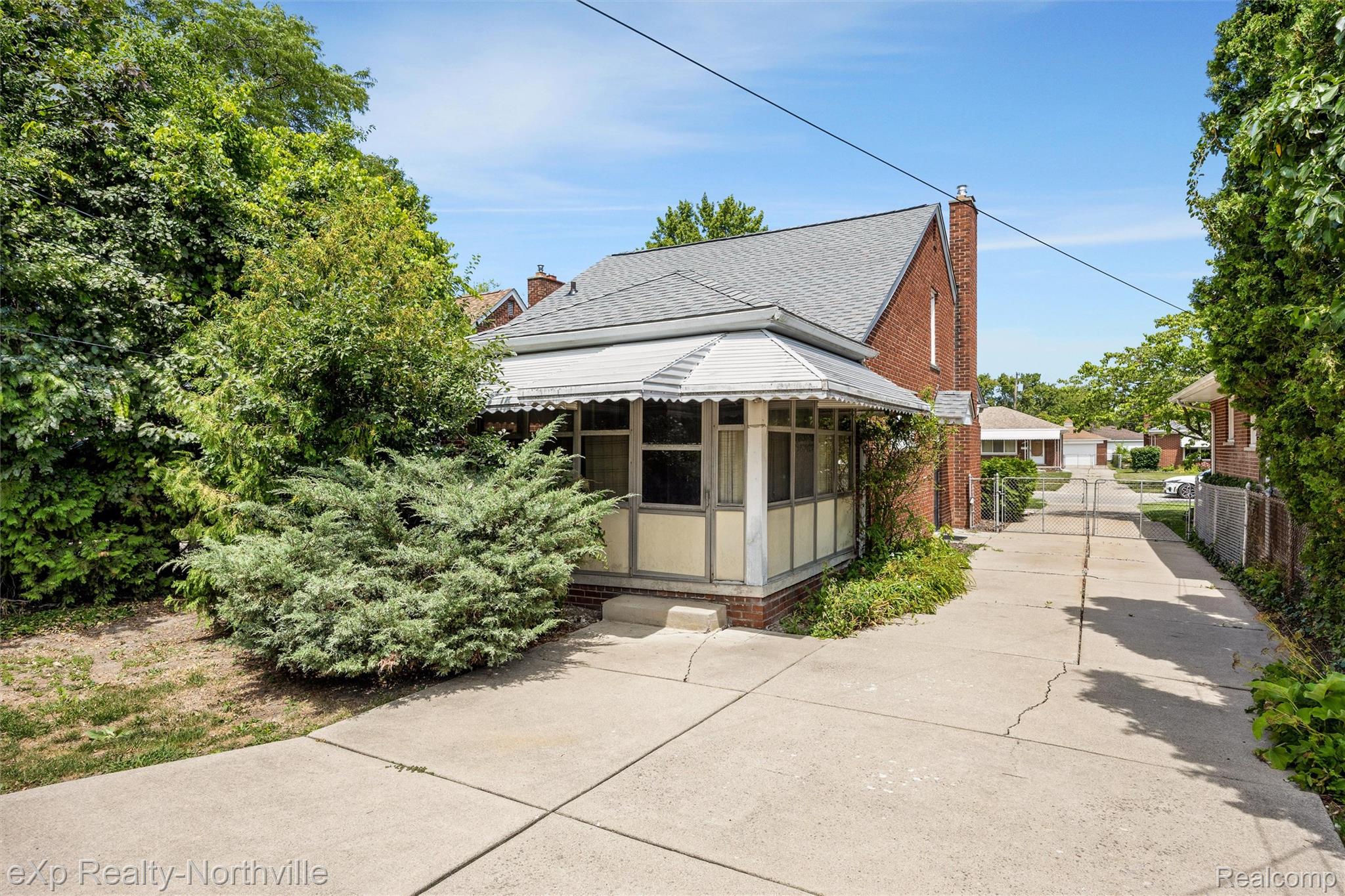 20284 Beaufait Street Property Photo 19