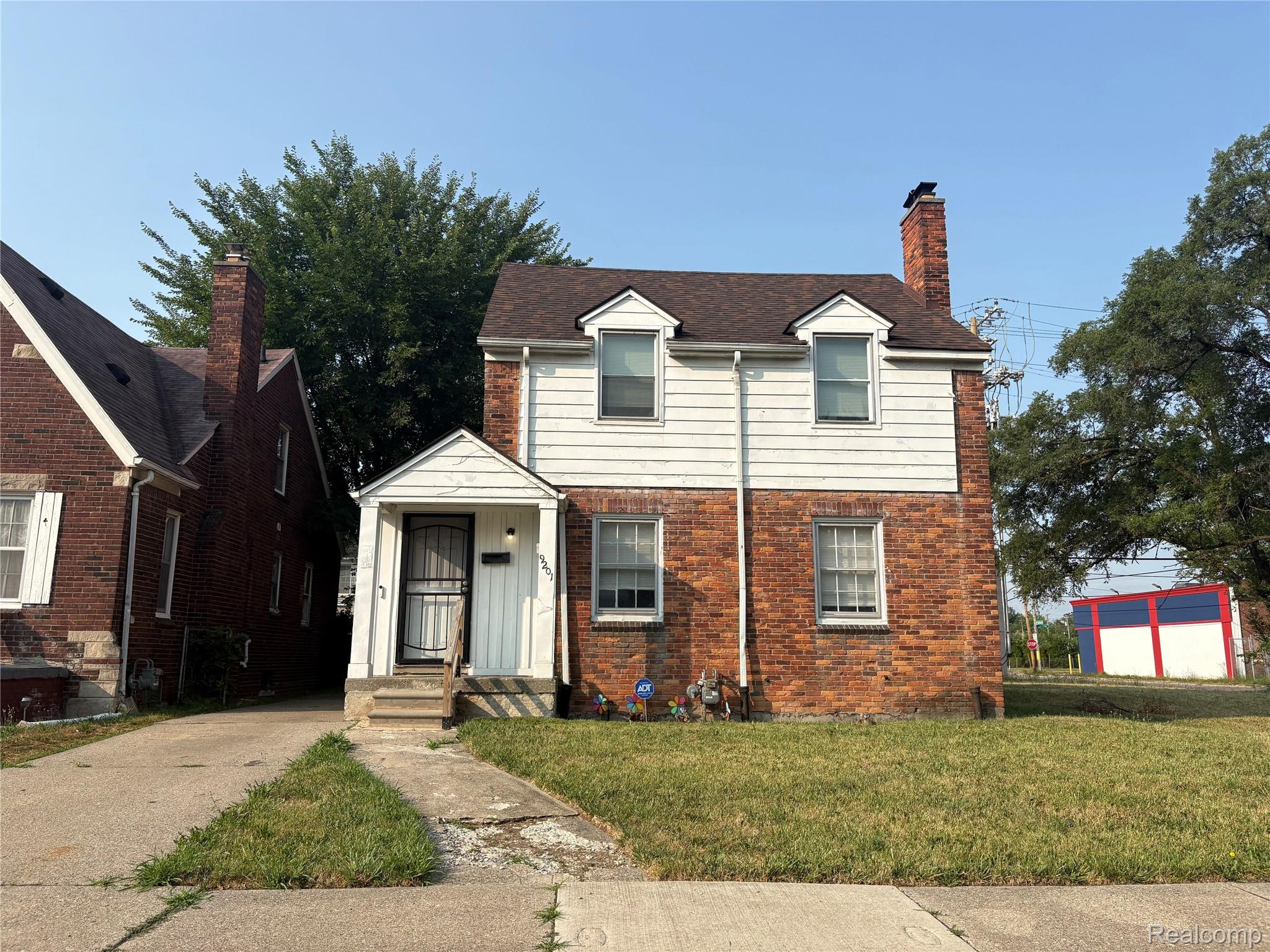 9201 Everts Street Property Photo 1