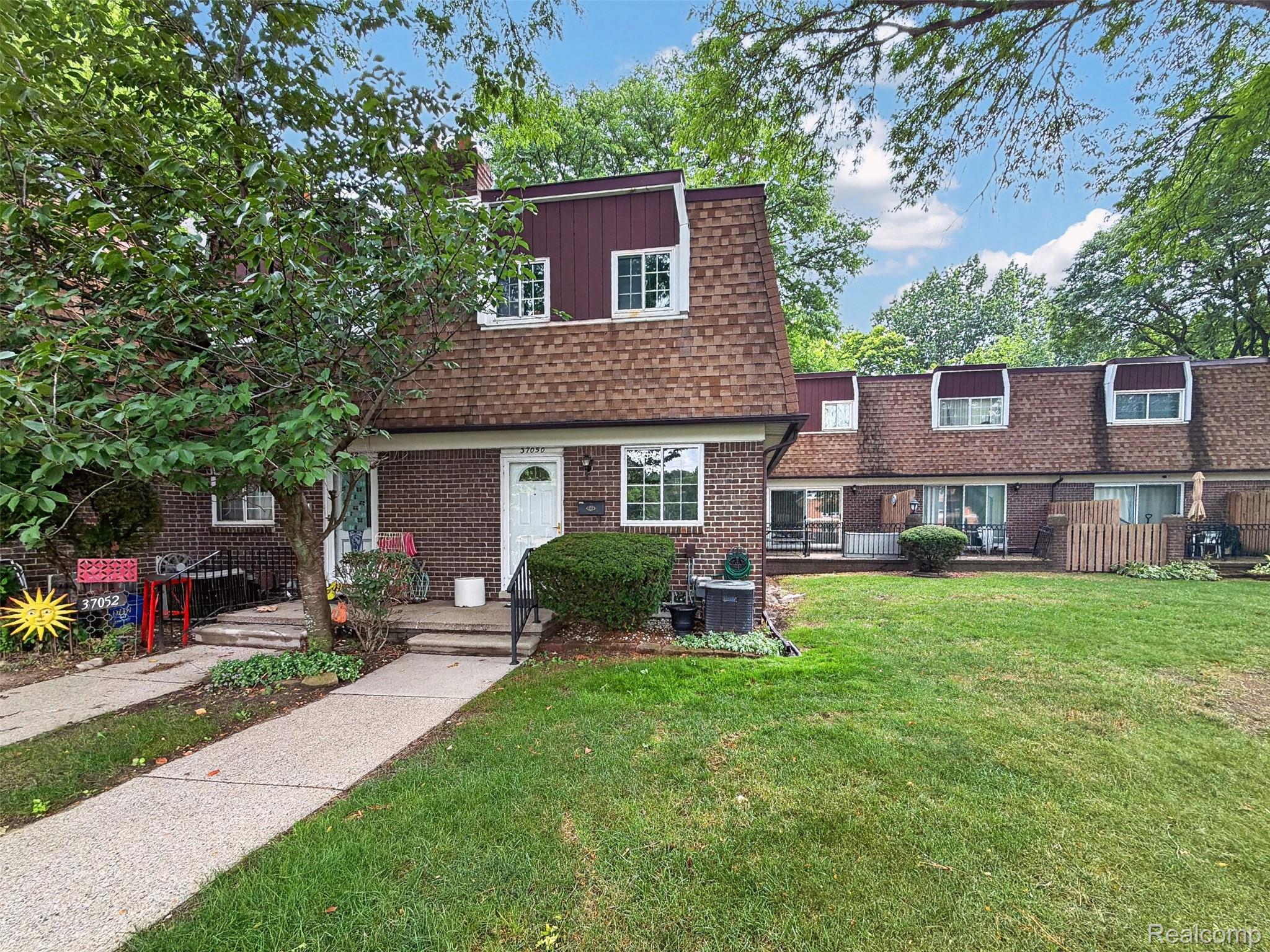 37050 W Aragona Drive 23 Property Photo 1