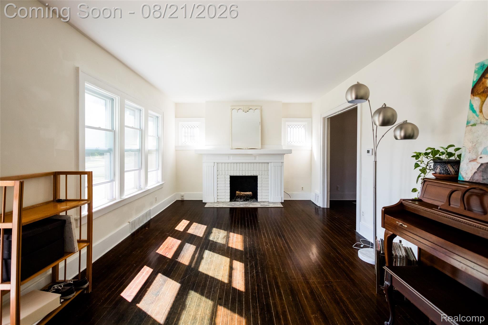 351 Chalmers Street Property Photo 2