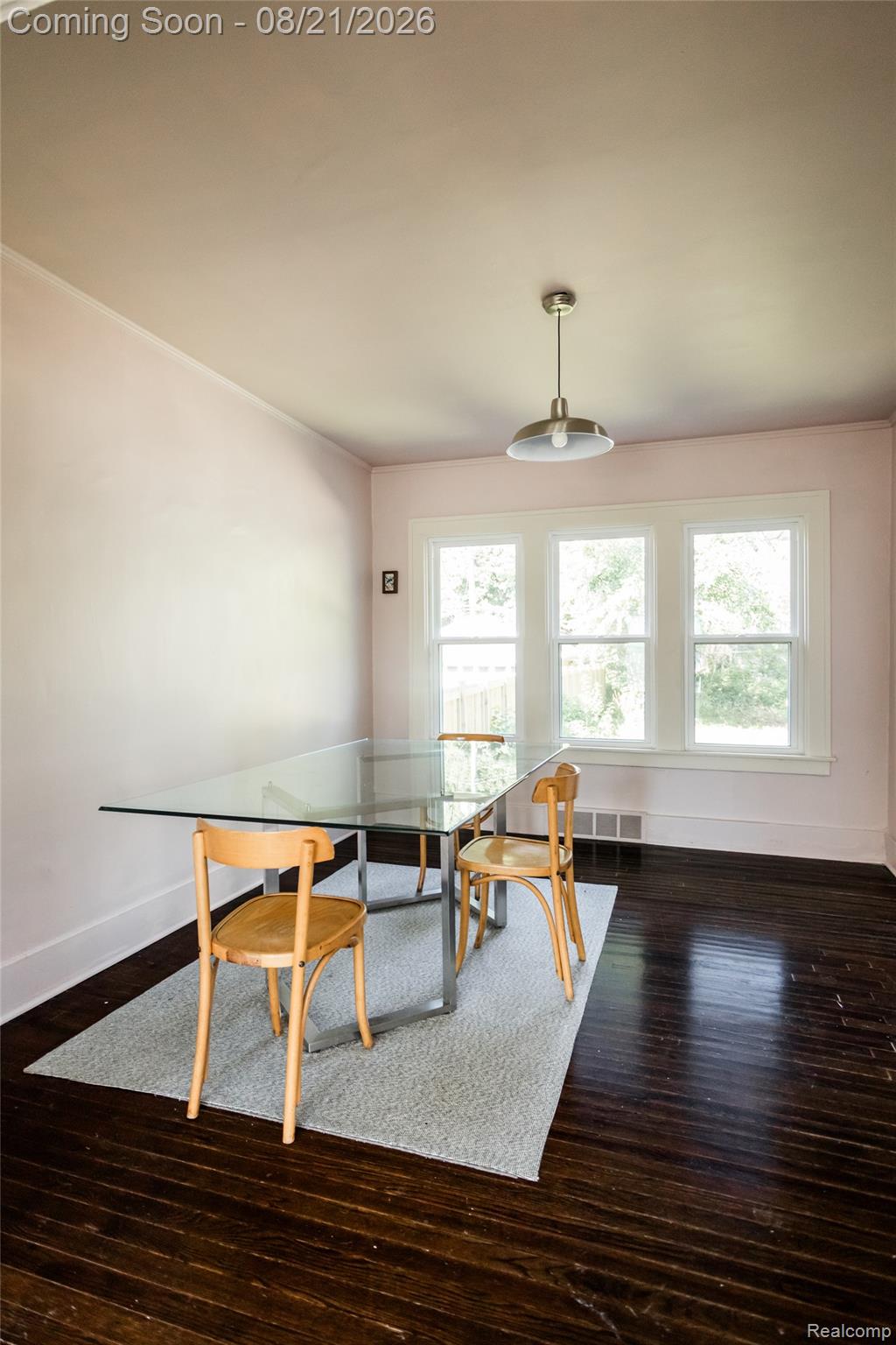351 Chalmers Street Property Photo 7