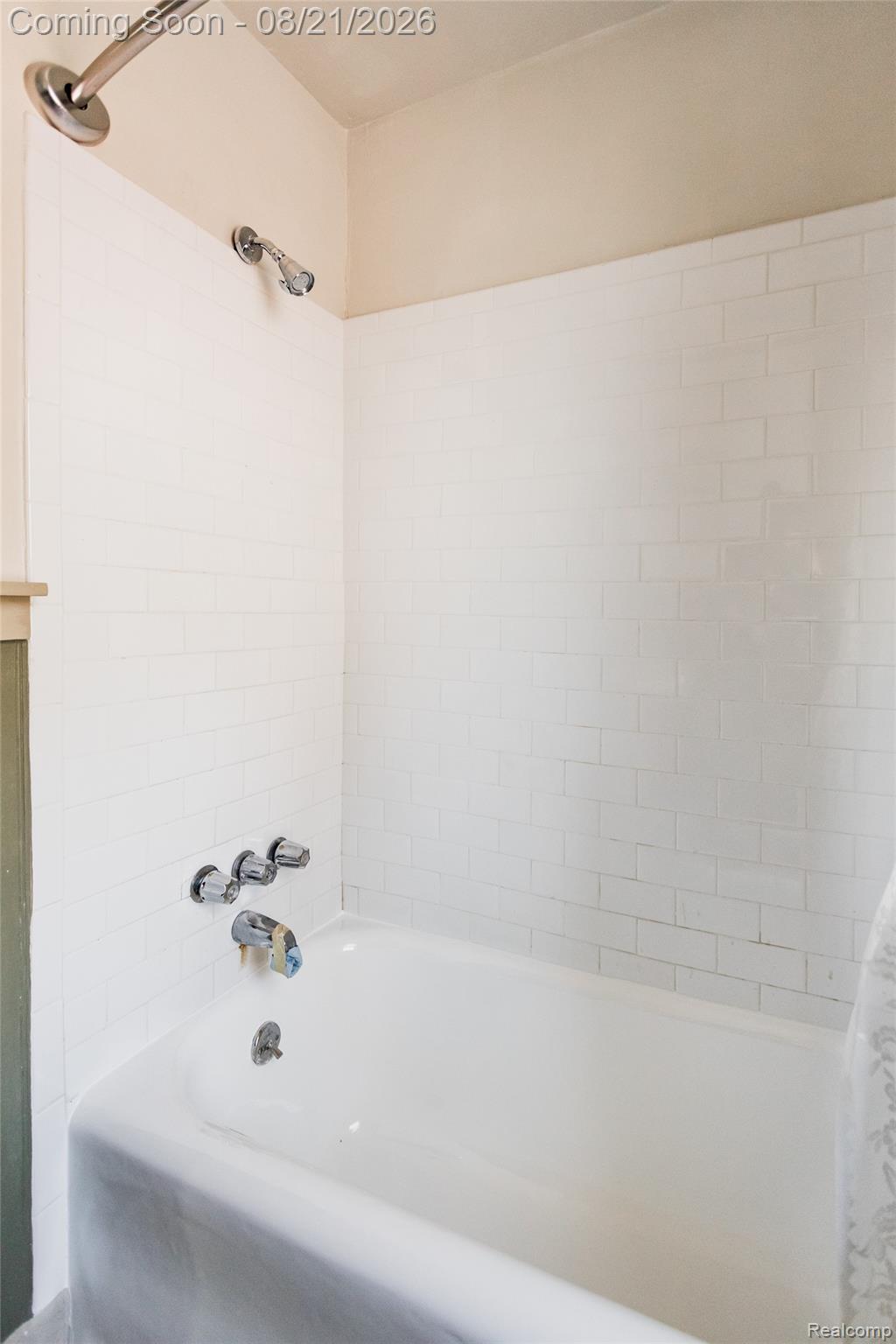 351 Chalmers Street Property Photo 15