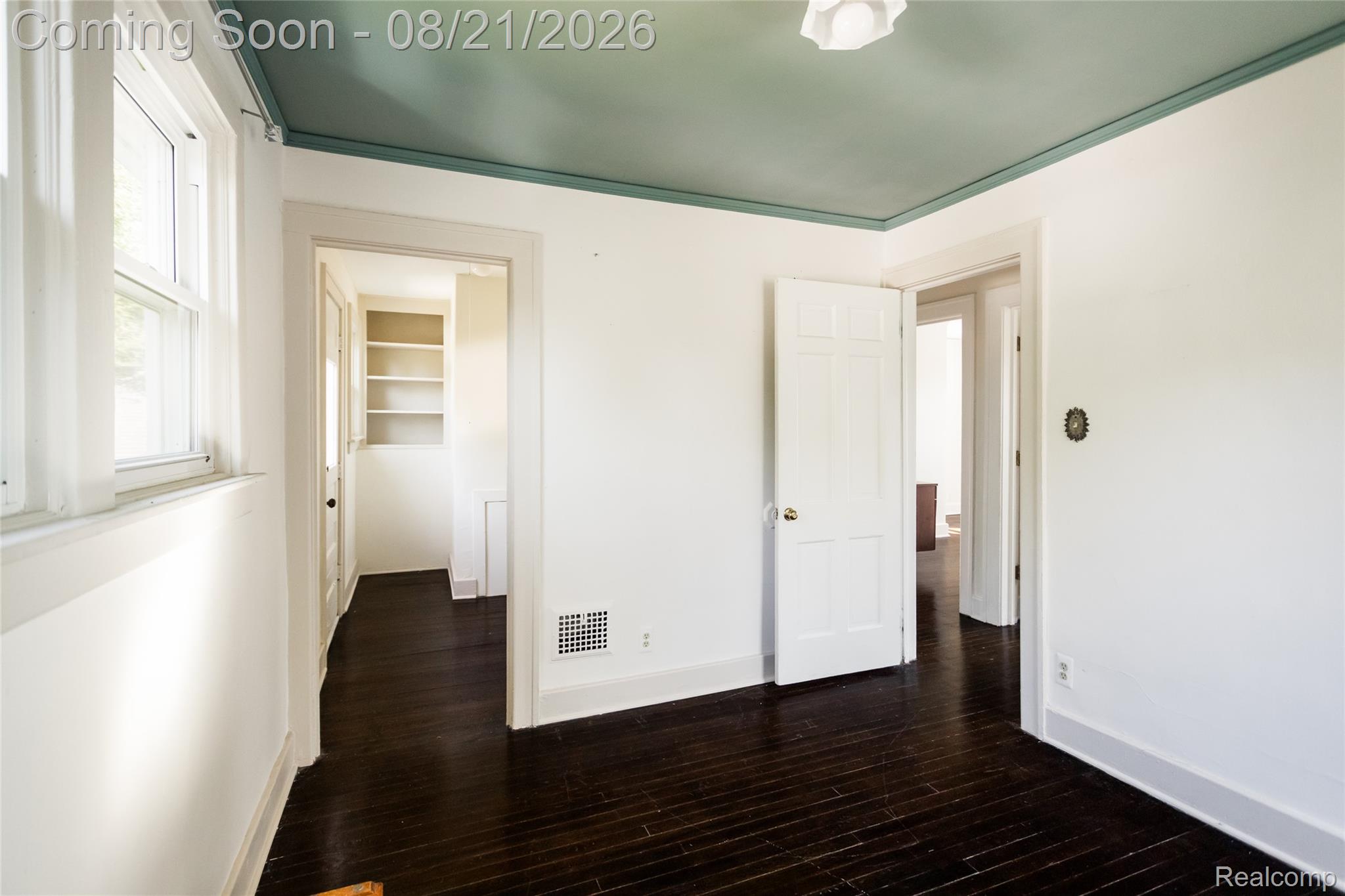 351 Chalmers Street Property Photo 18