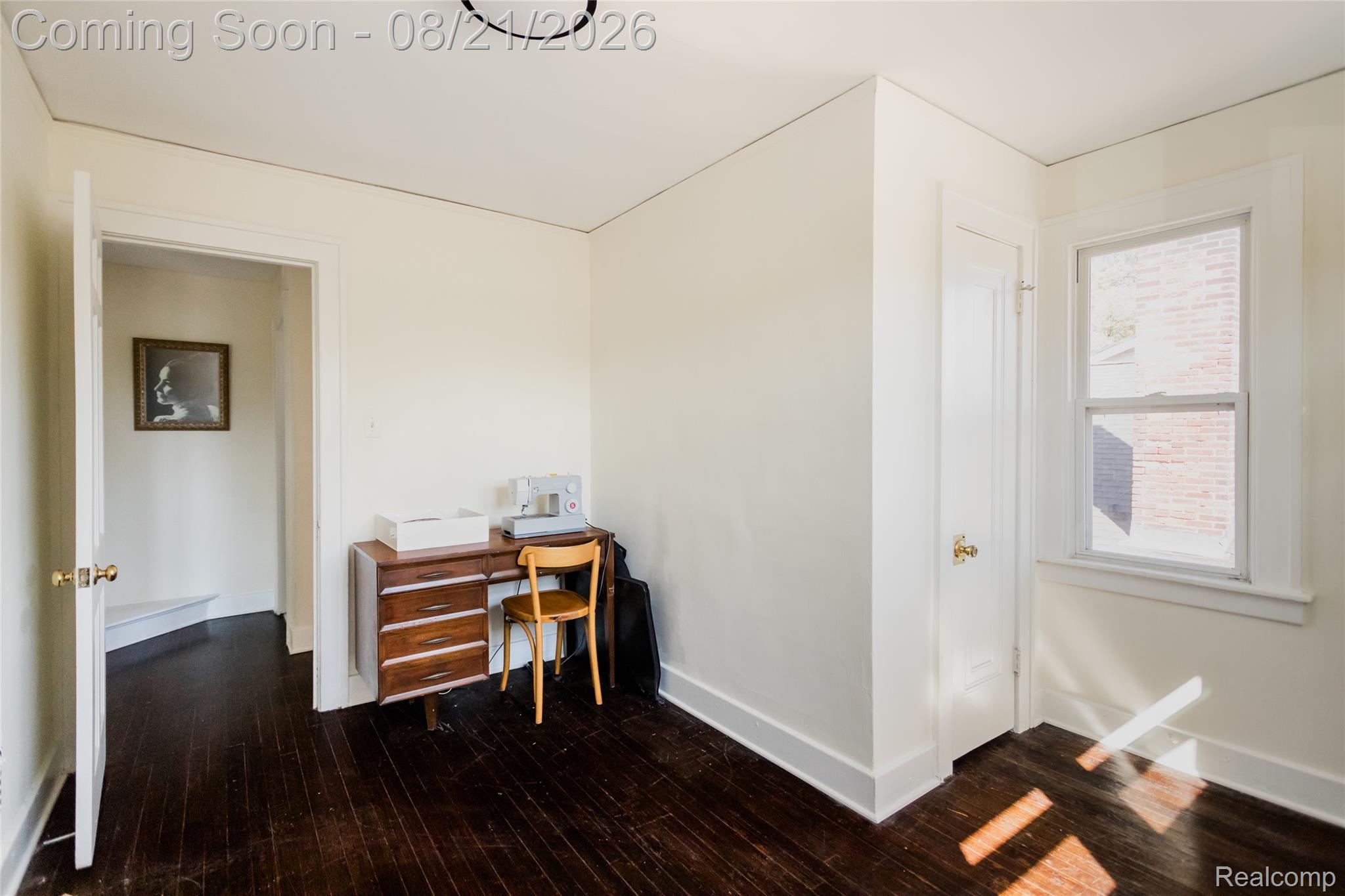 351 Chalmers Street Property Photo 23