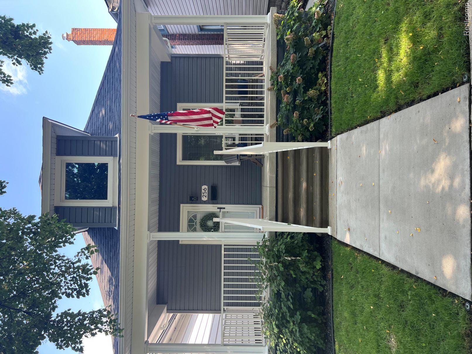 256 Hudson Street Property Photo 1