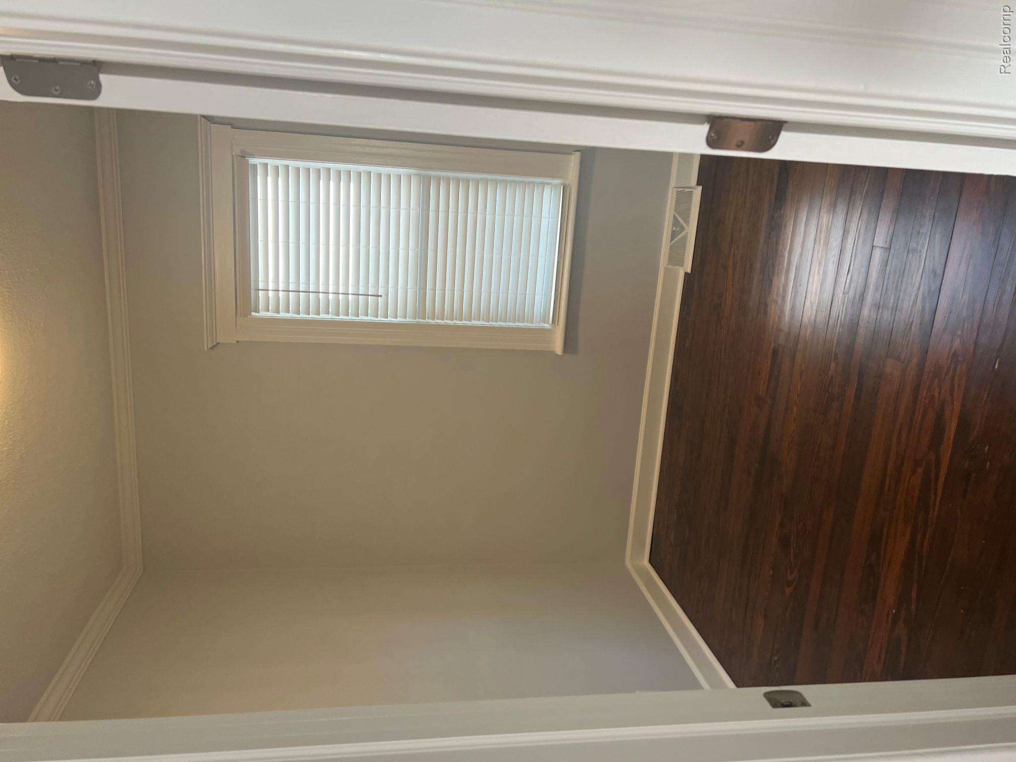 256 Hudson Street Property Photo 8