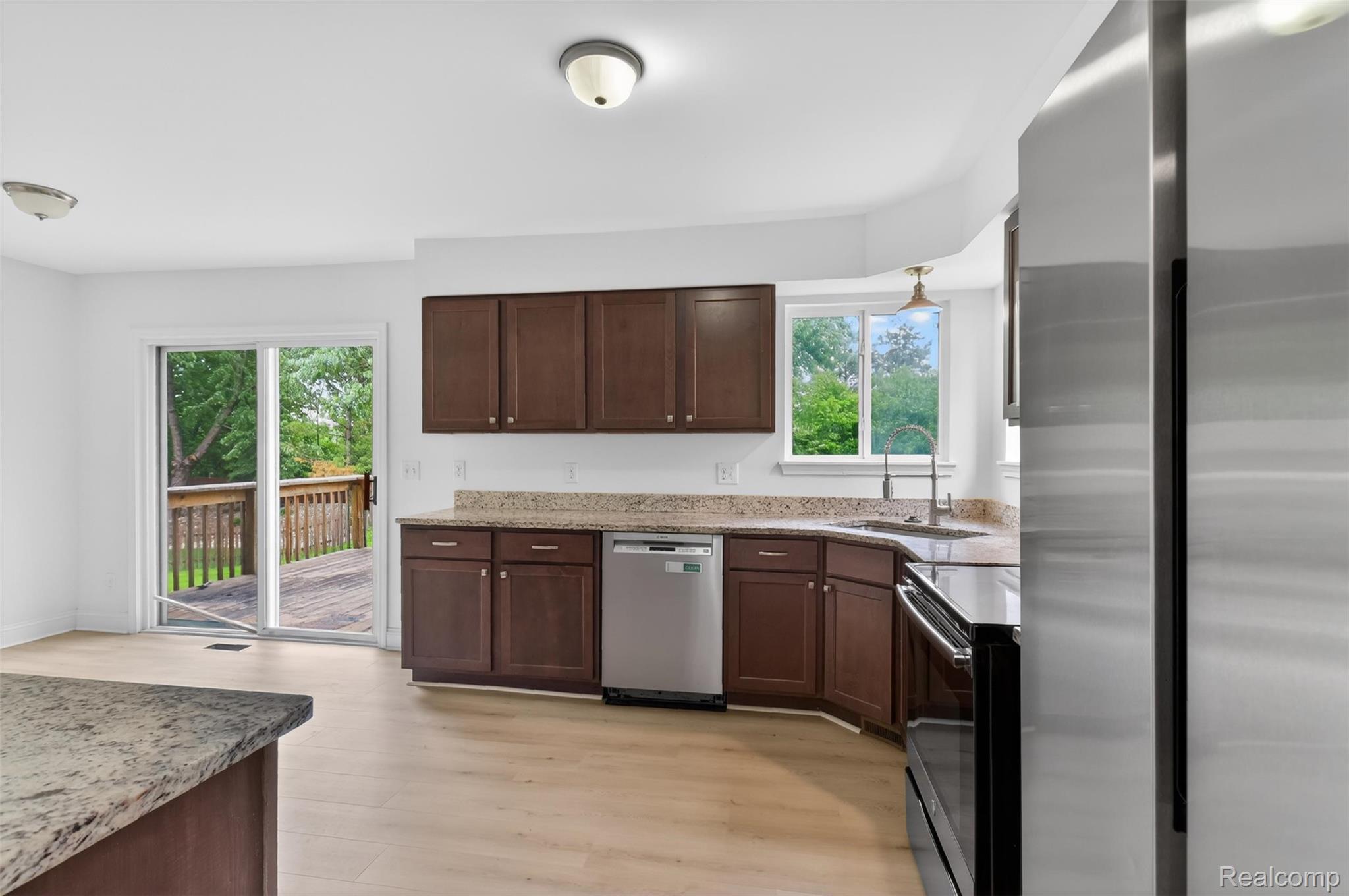 3457 Ashburnam Property Photo 14