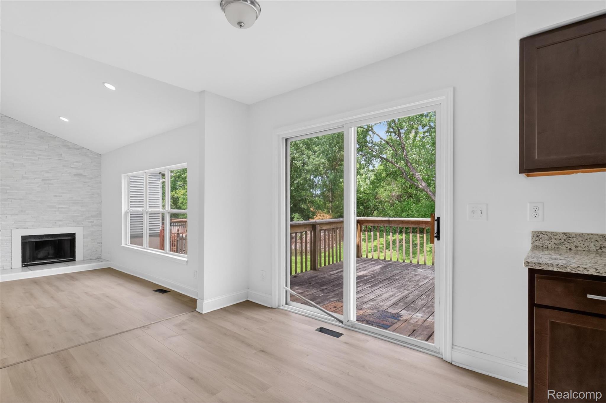3457 Ashburnam Property Photo 22