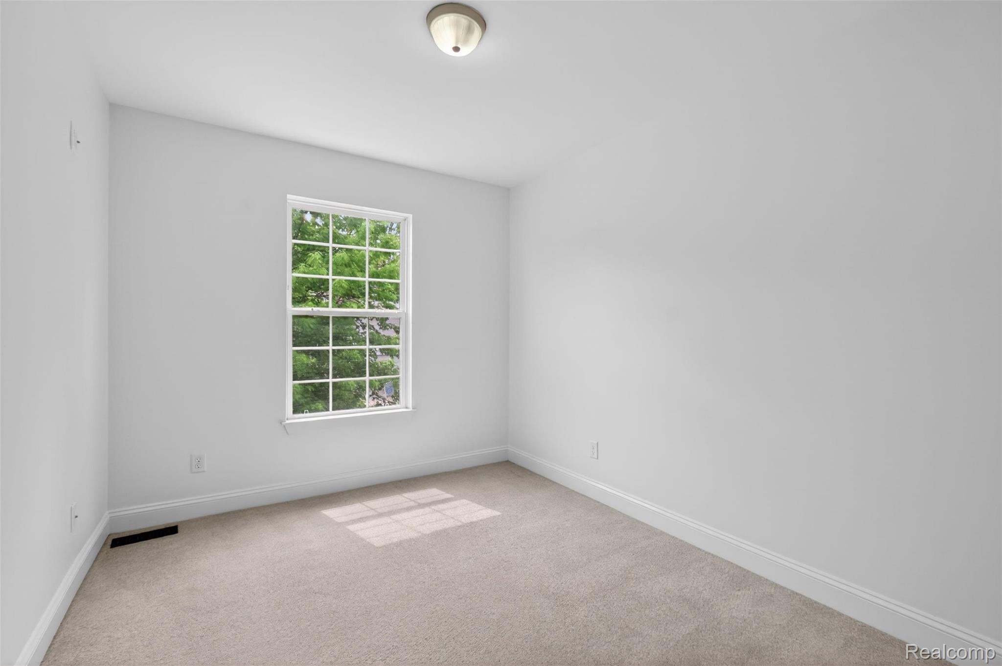 3457 Ashburnam Property Photo 25