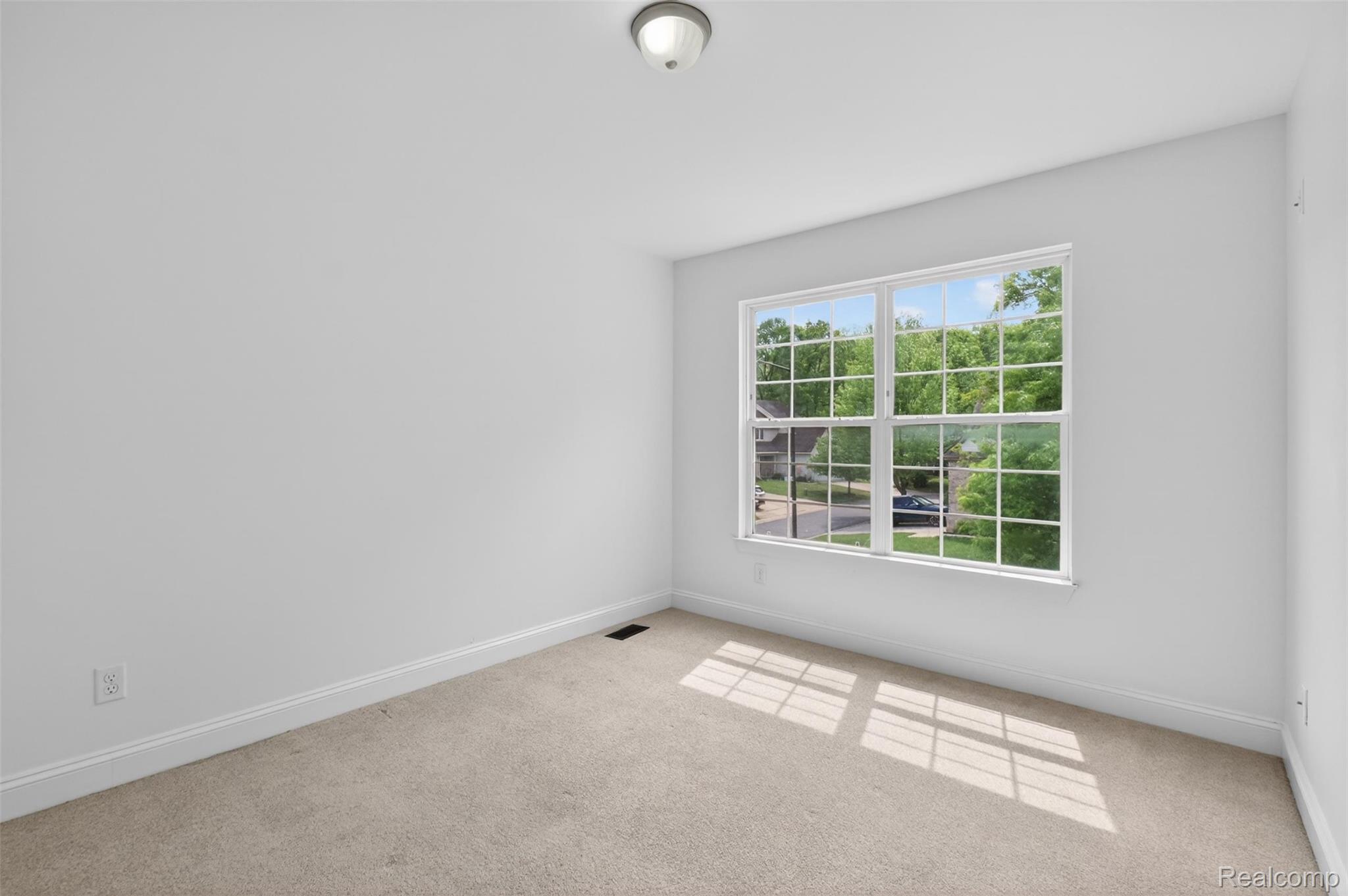 3457 Ashburnam Property Photo 28