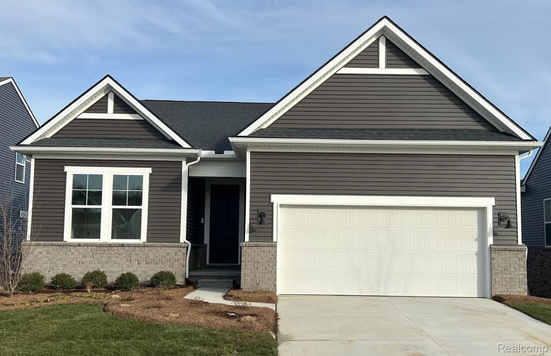 1664 Moss Drive Property Photo 1