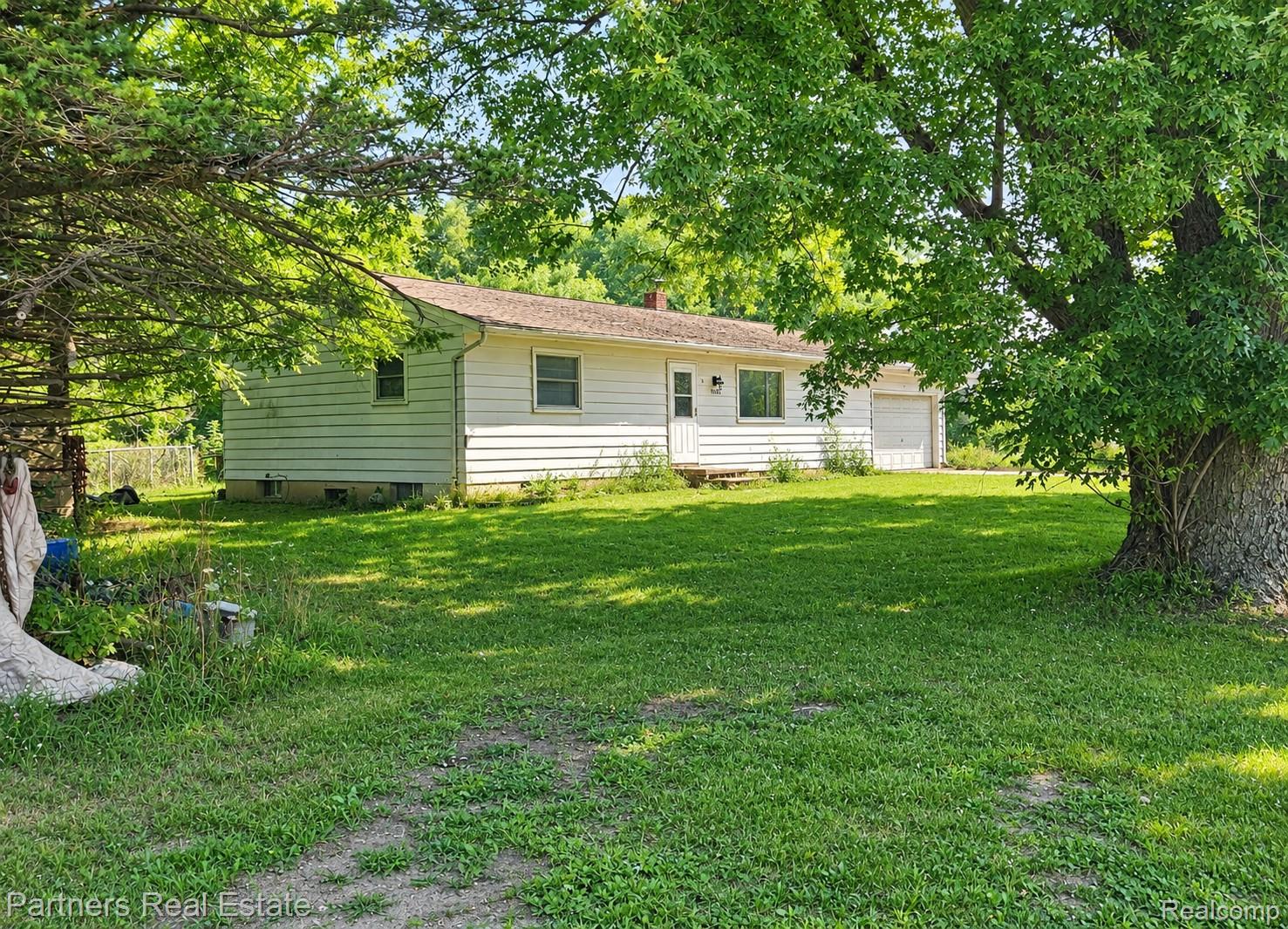 1382 Lucy Road Property Photo 1