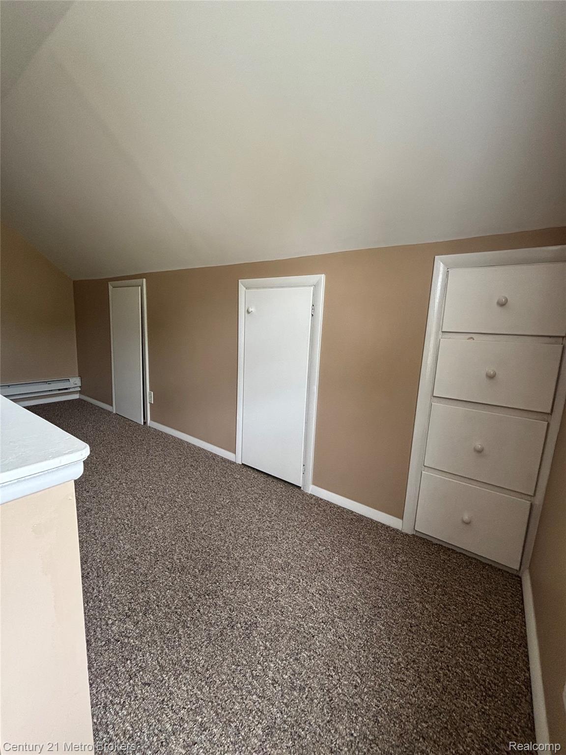 750 Ingleside Avenue Property Photo 16