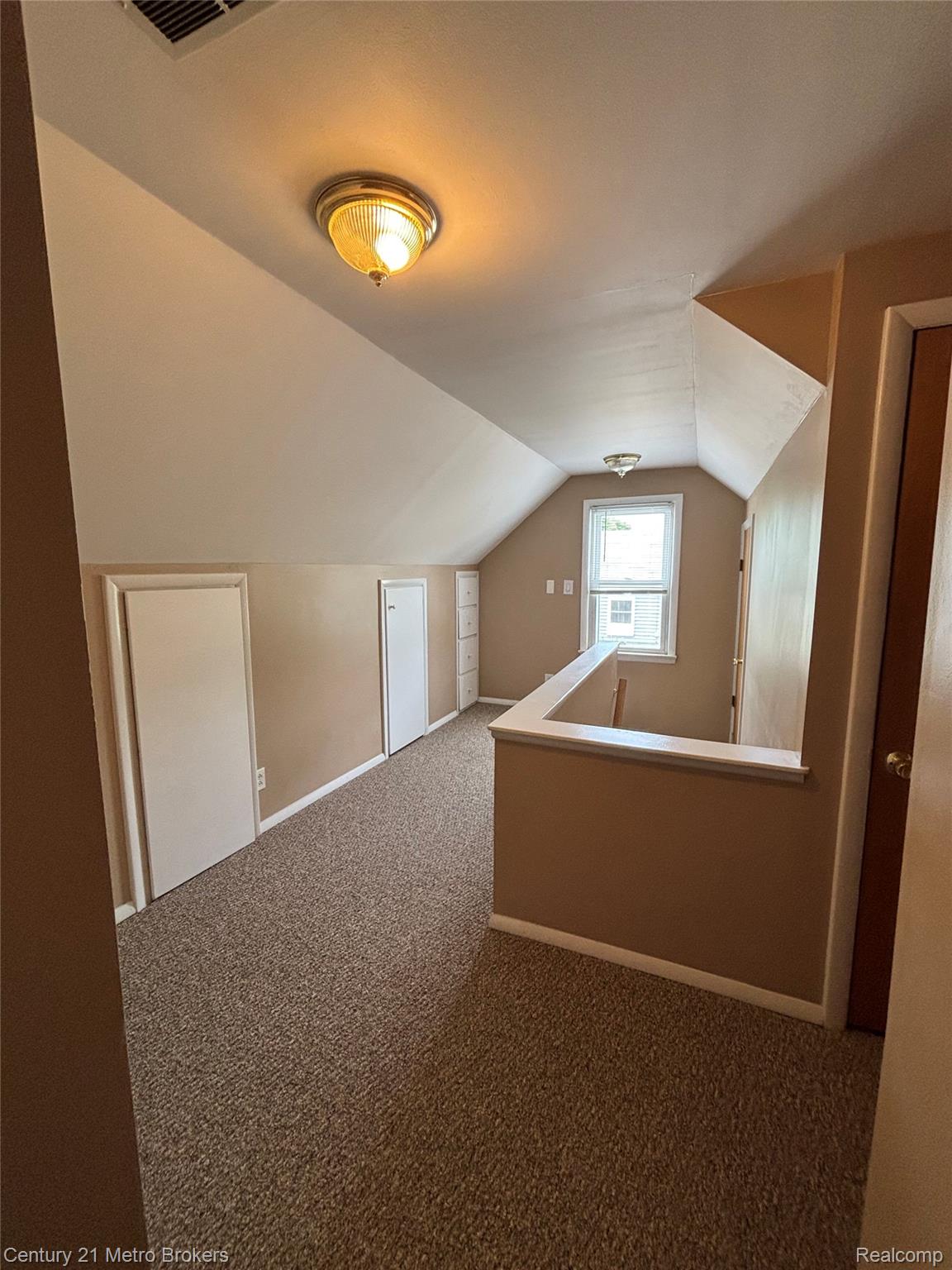 750 Ingleside Avenue Property Photo 22