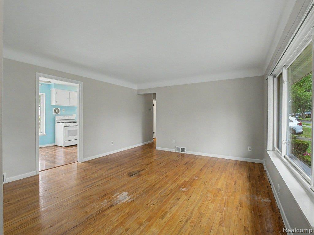 4649 Reader Drive Property Photo 5