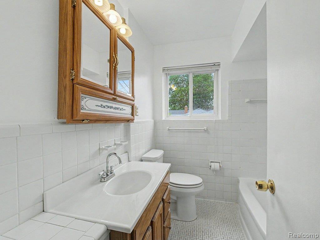 4649 Reader Drive Property Photo 13