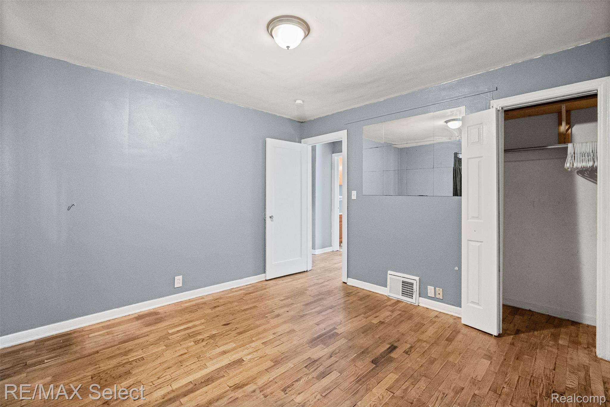1519 Lincoln Avenue Property Photo 19