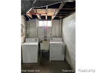 6403 Faust Avenue Property Photo 8