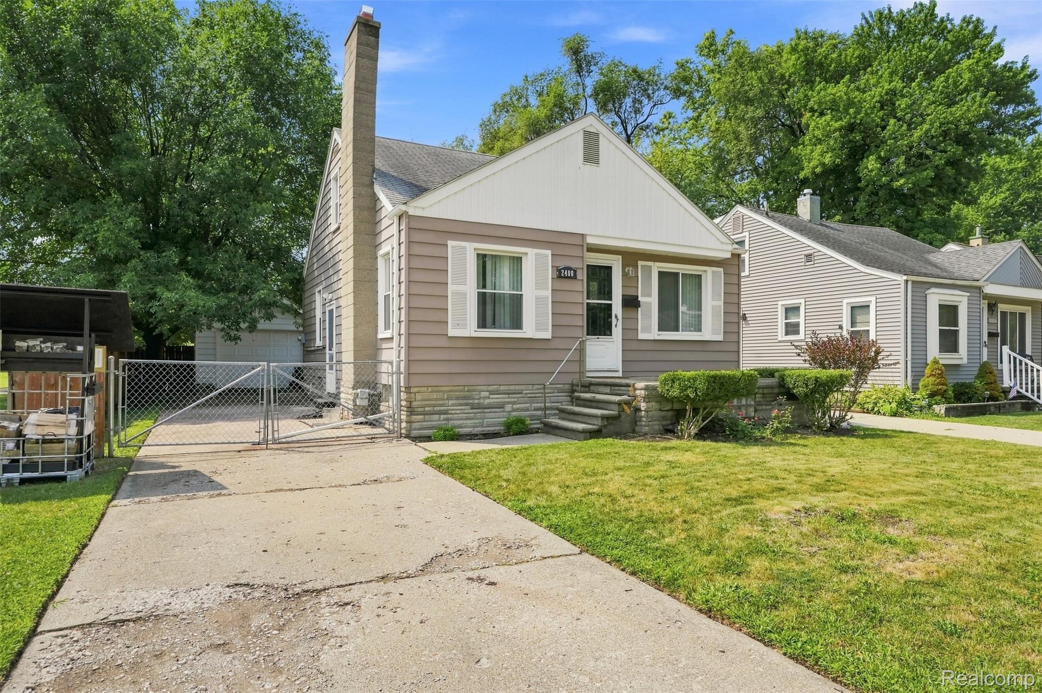 2400 Guthrie Avenue Property Photo 1