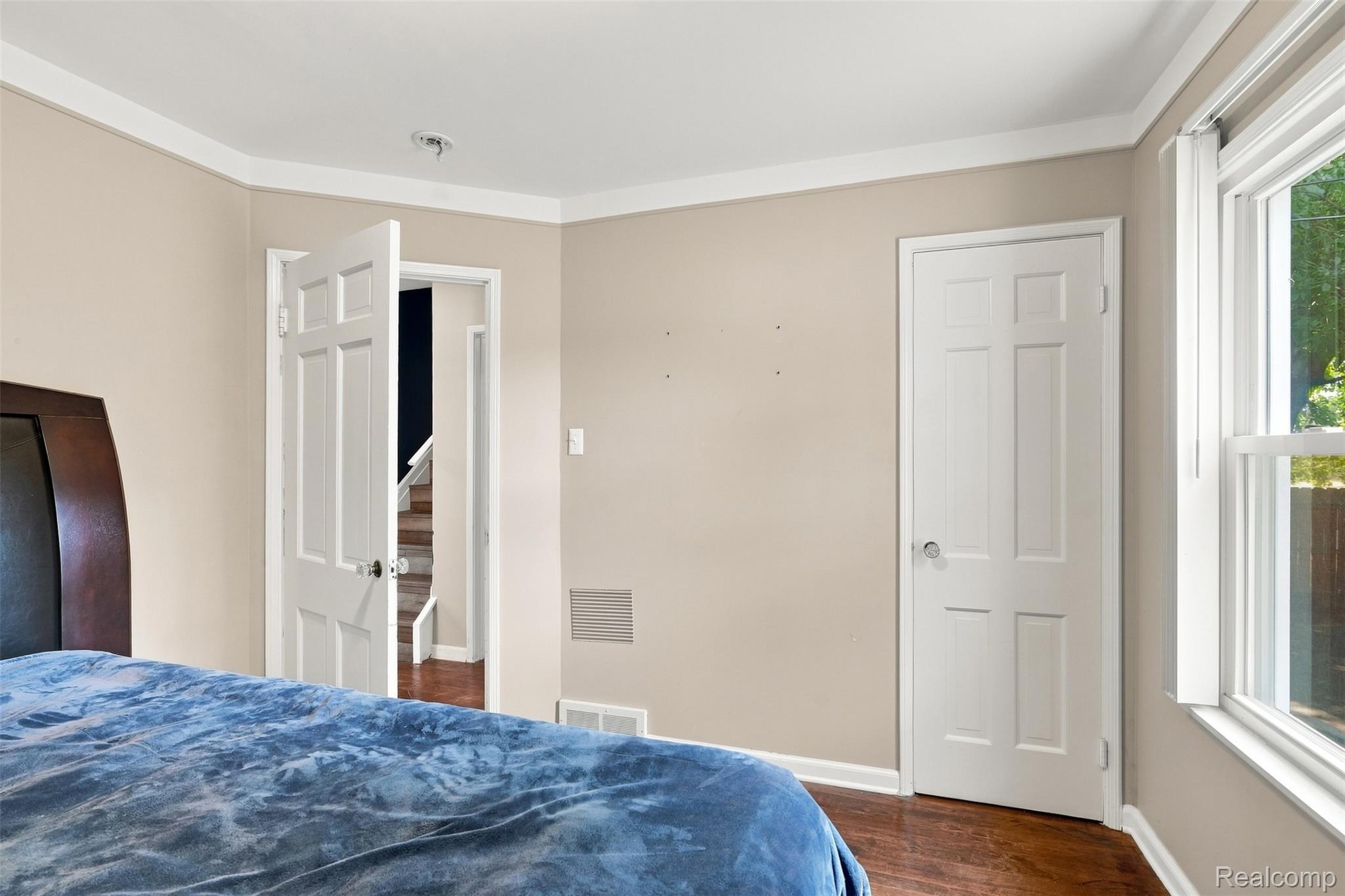 2400 Guthrie Avenue Property Photo 11